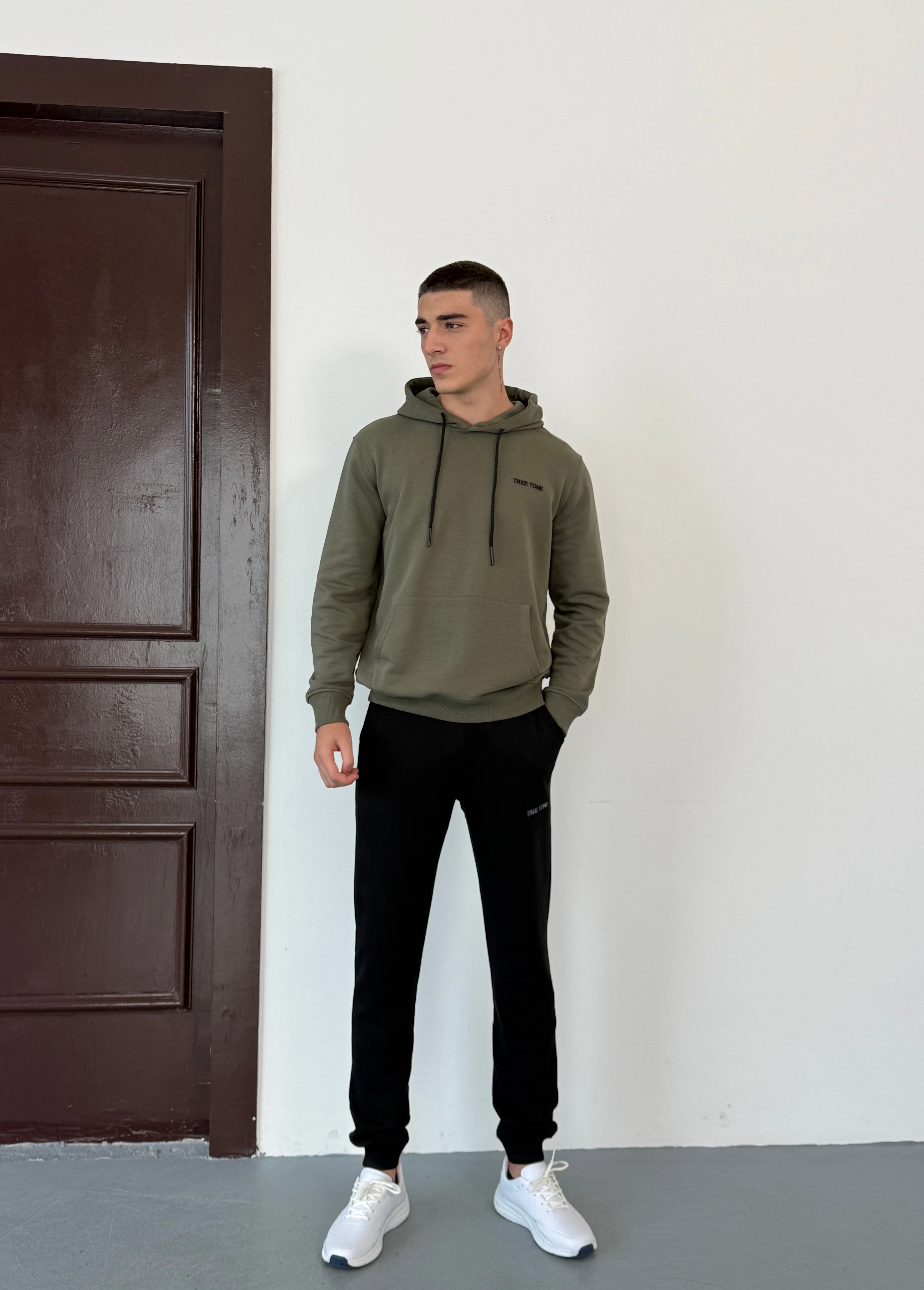 Mevsimlik Üç İplik Diagonel Kumaş Modern İkili HAKİ Kapüşonlu Üst, SİYAH Alt Unisex Eşofman Takımı 