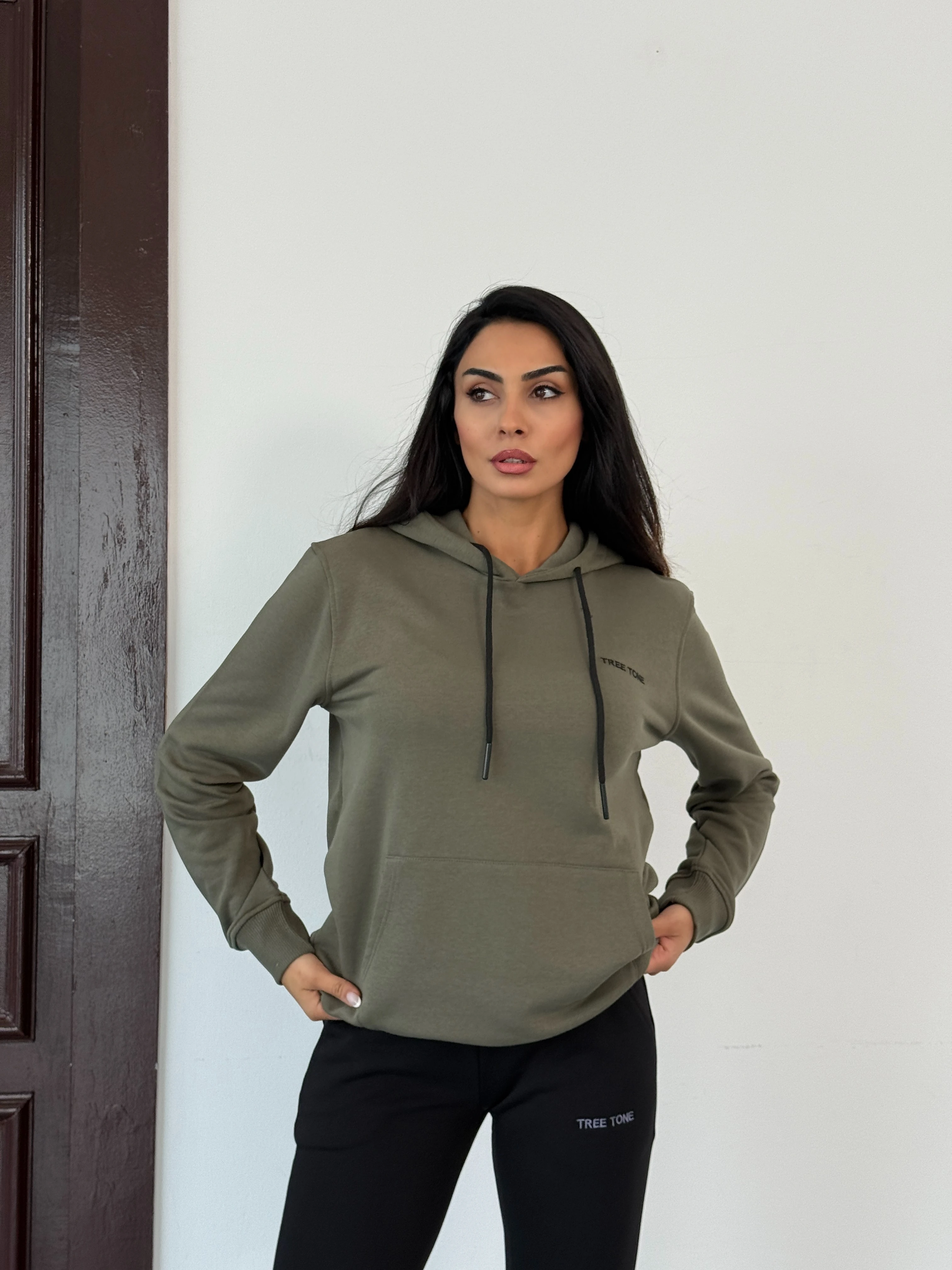 Mevsimlik Üç İplik Diagonel Kumaş Modern İkili HAKİ Kapüşonlu Üst, SİYAH Alt Unisex Eşofman Takımı 