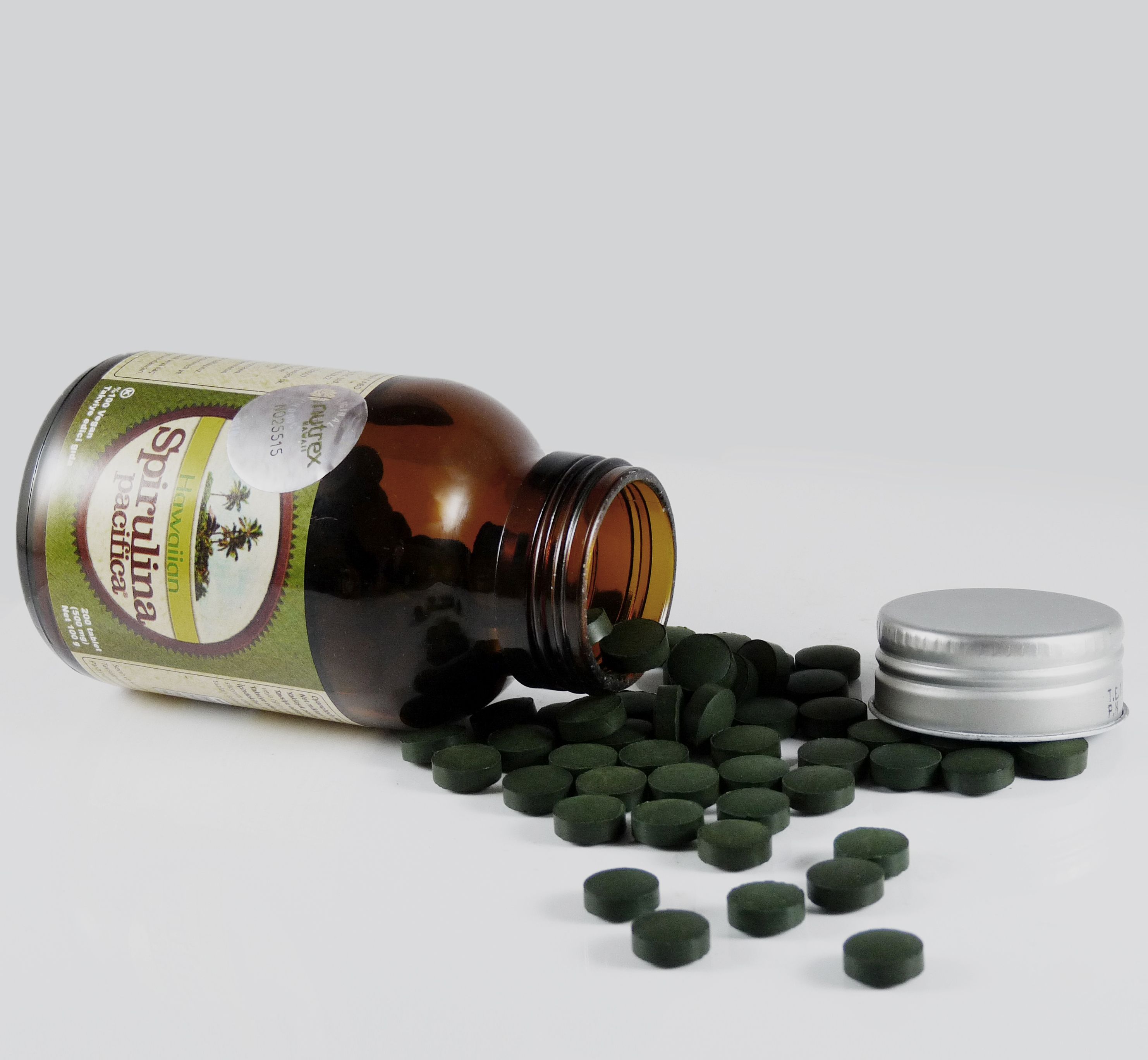 200 Tablet x 500 mg Hawaii Spirulina Net:100g (Cam Kavanoz)