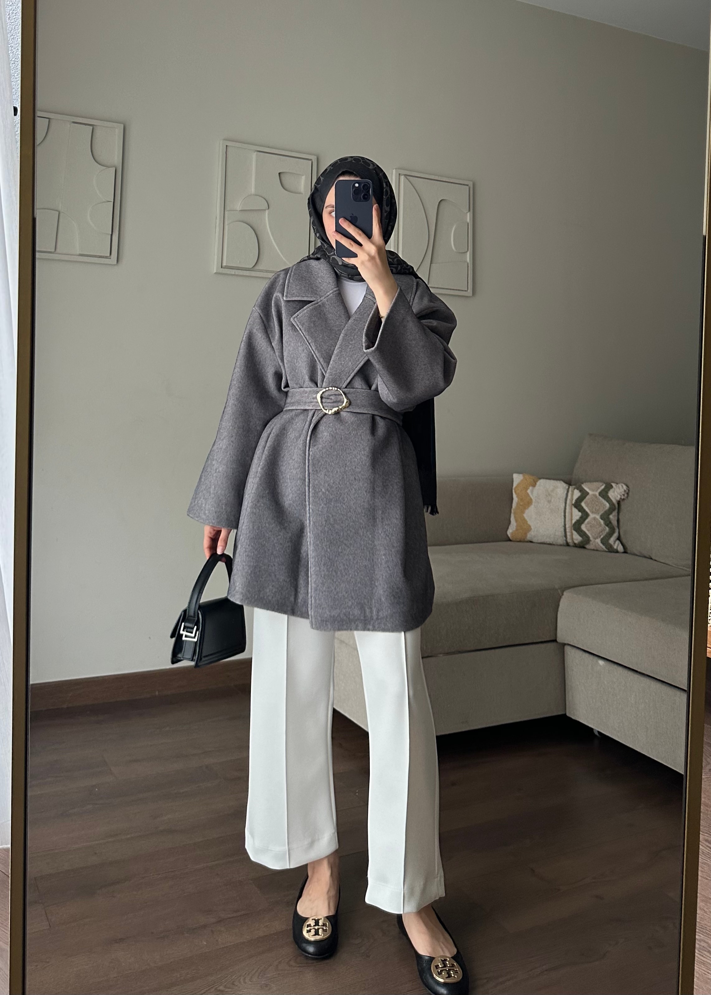 JOSIE KAŞE | Gri