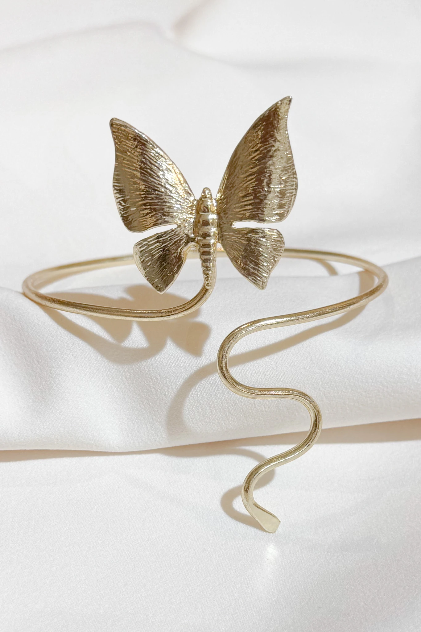 Altın Kaplama Kelebekli Pazı Bileklik