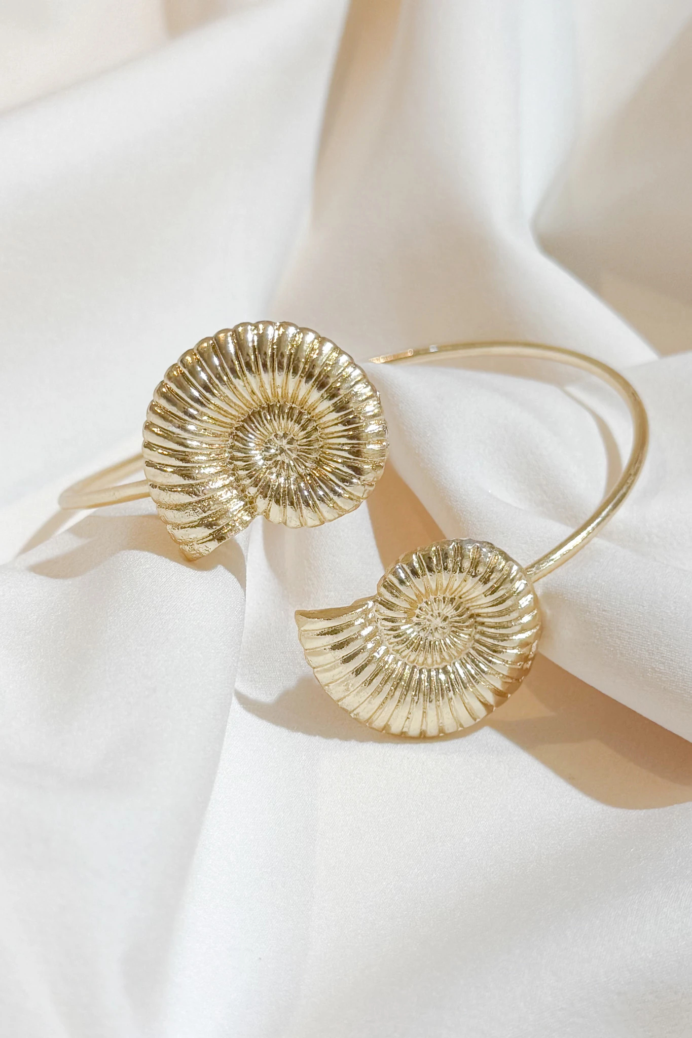 Altın Kaplama Deniz Kabuğu Pazı Bileklik