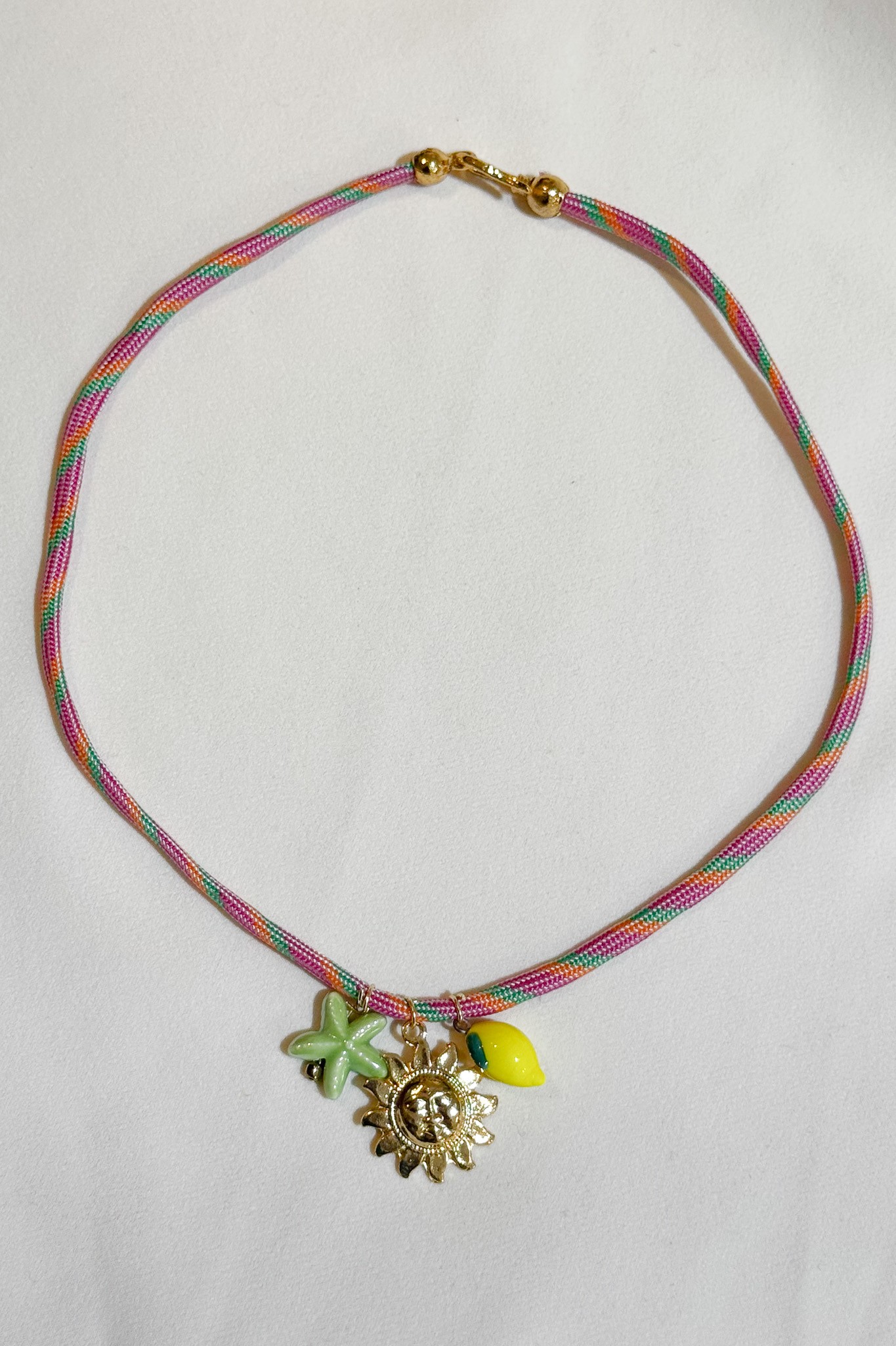 "Sun-Kissed Charms" Kolye