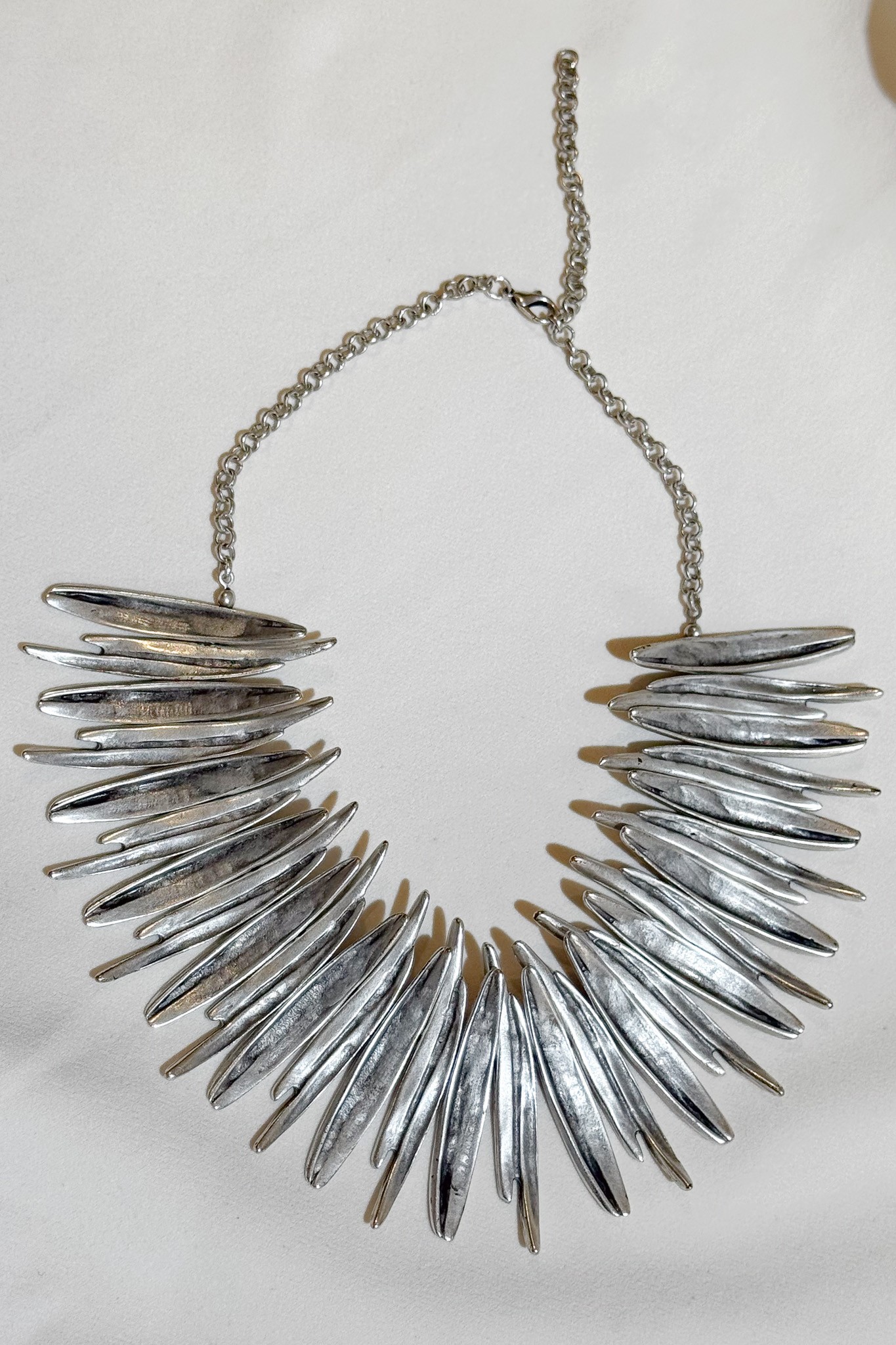 "Tribal Fang" Kolye