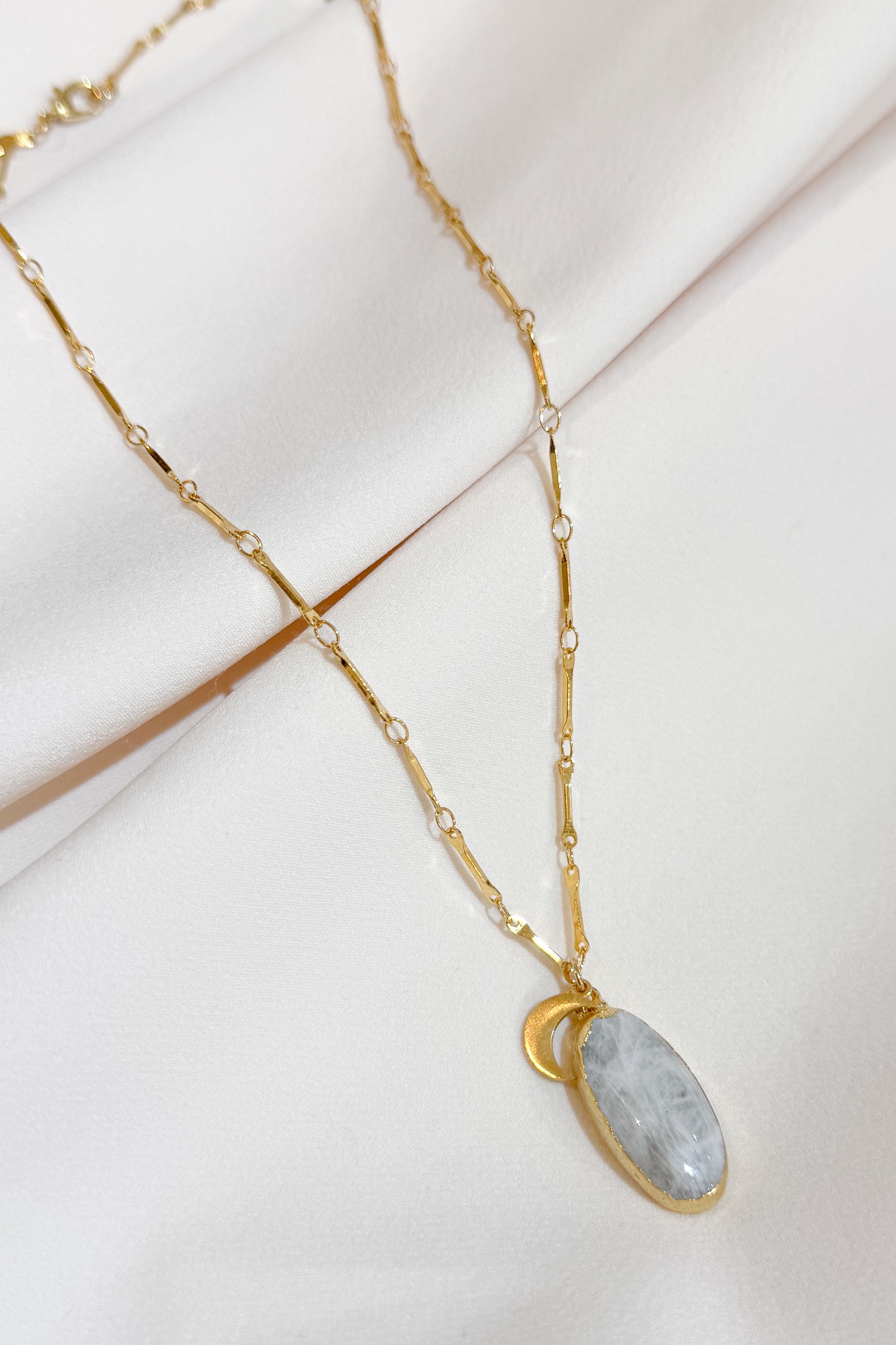 "La Lune" Aytaşı Kolye