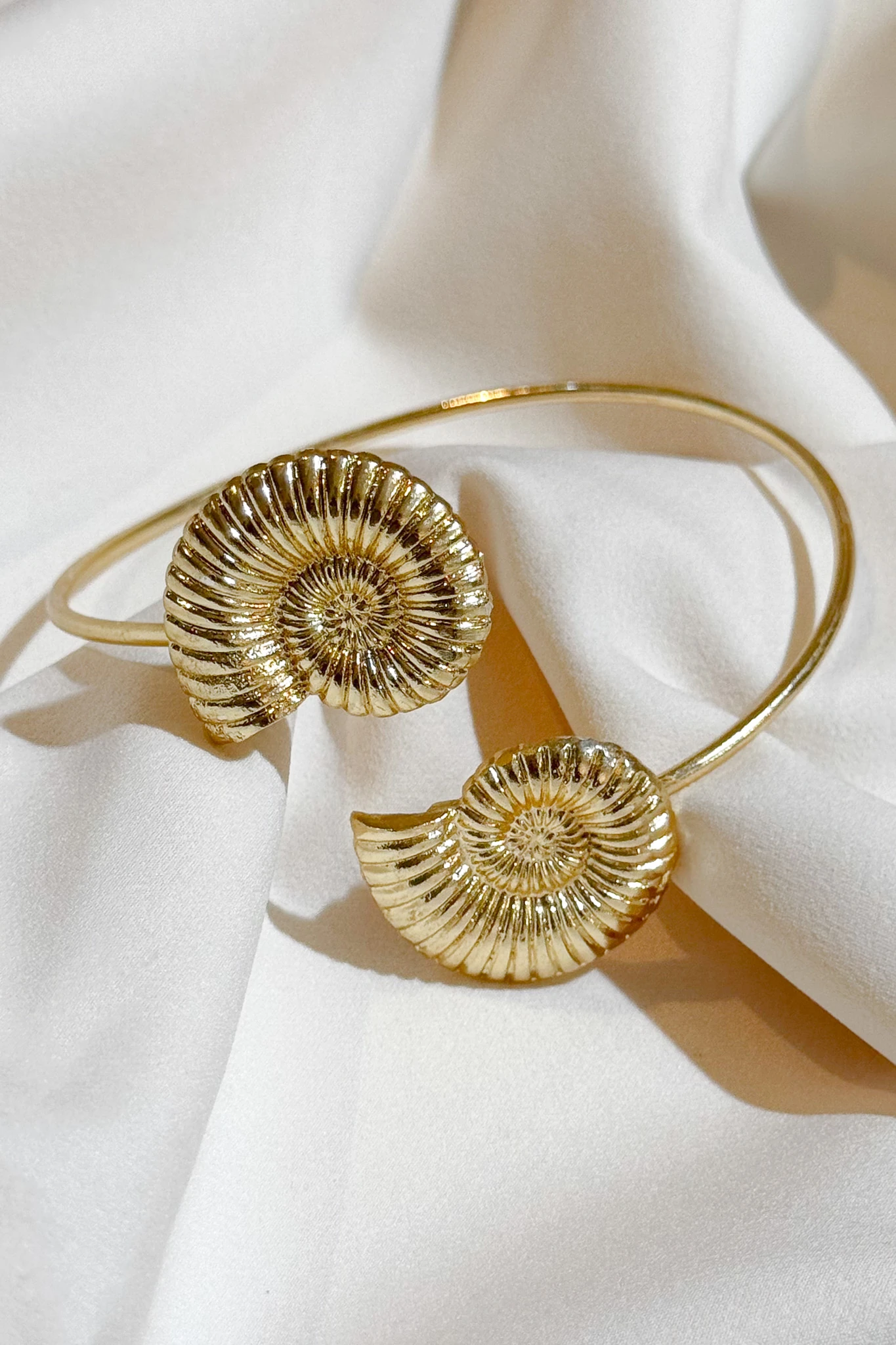 Altın Kaplama Deniz Kabuğu Pazı Bileklik