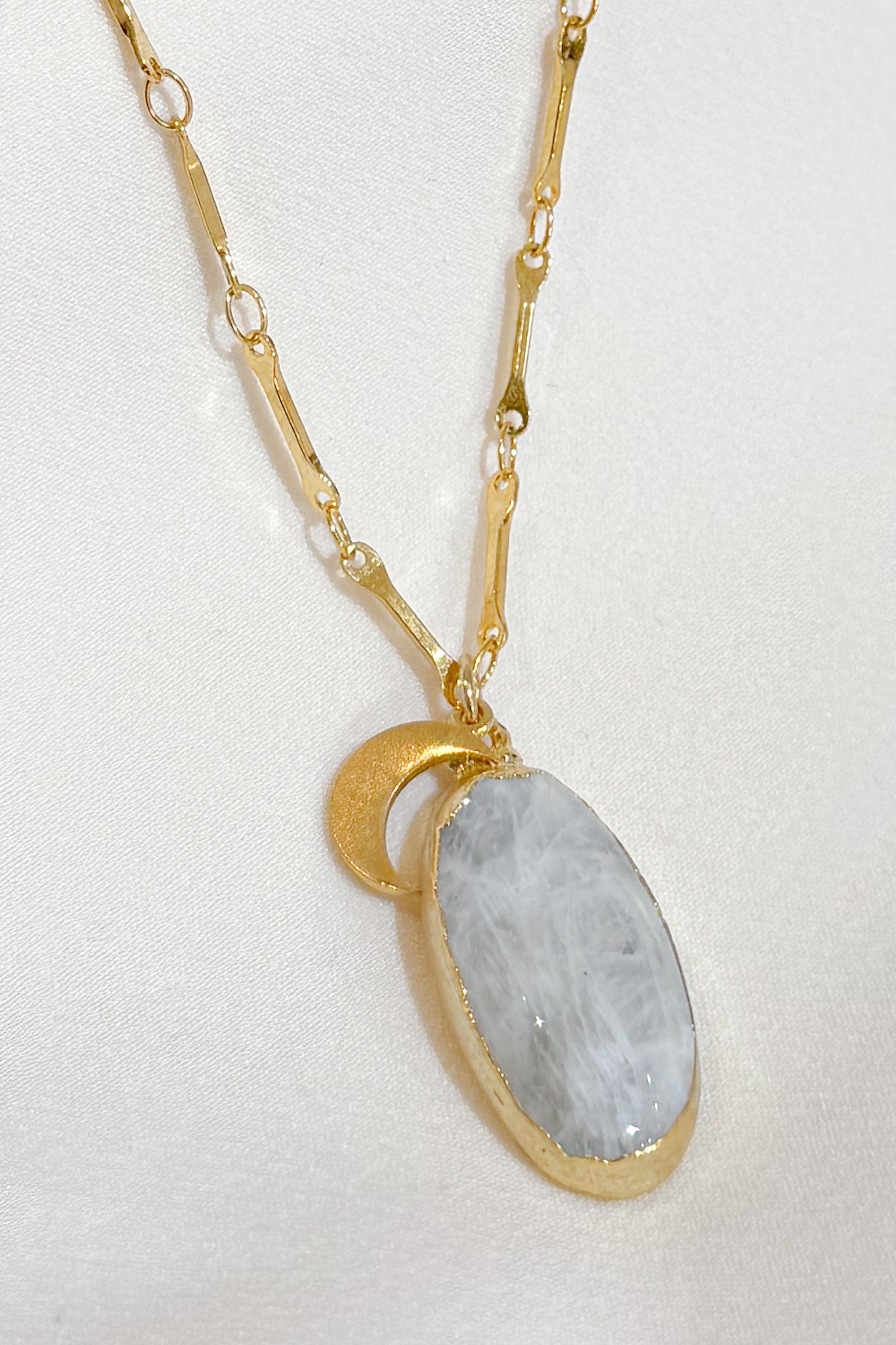 "La Lune" Aytaşı Kolye