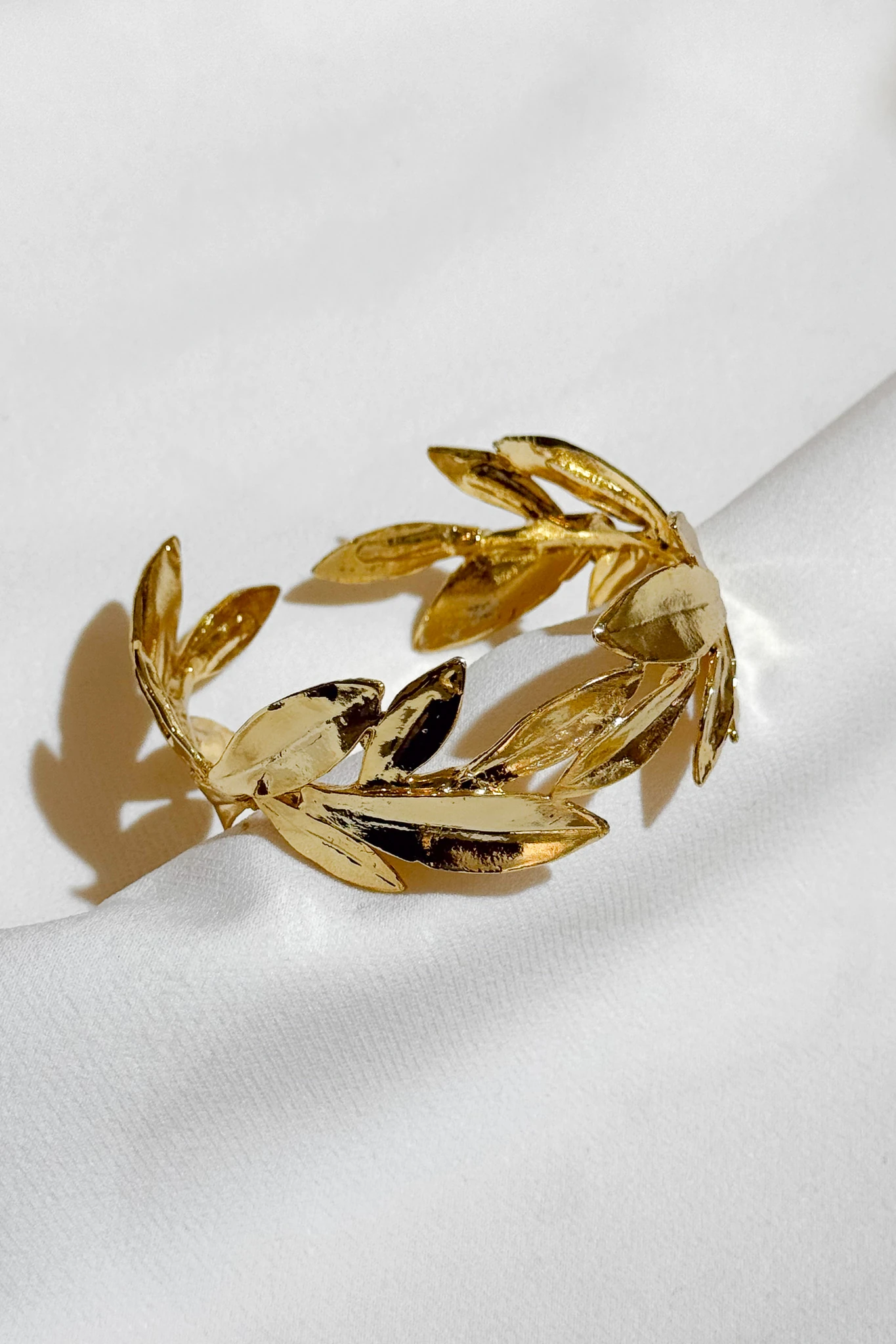 "Selene Halo" Kelepçe