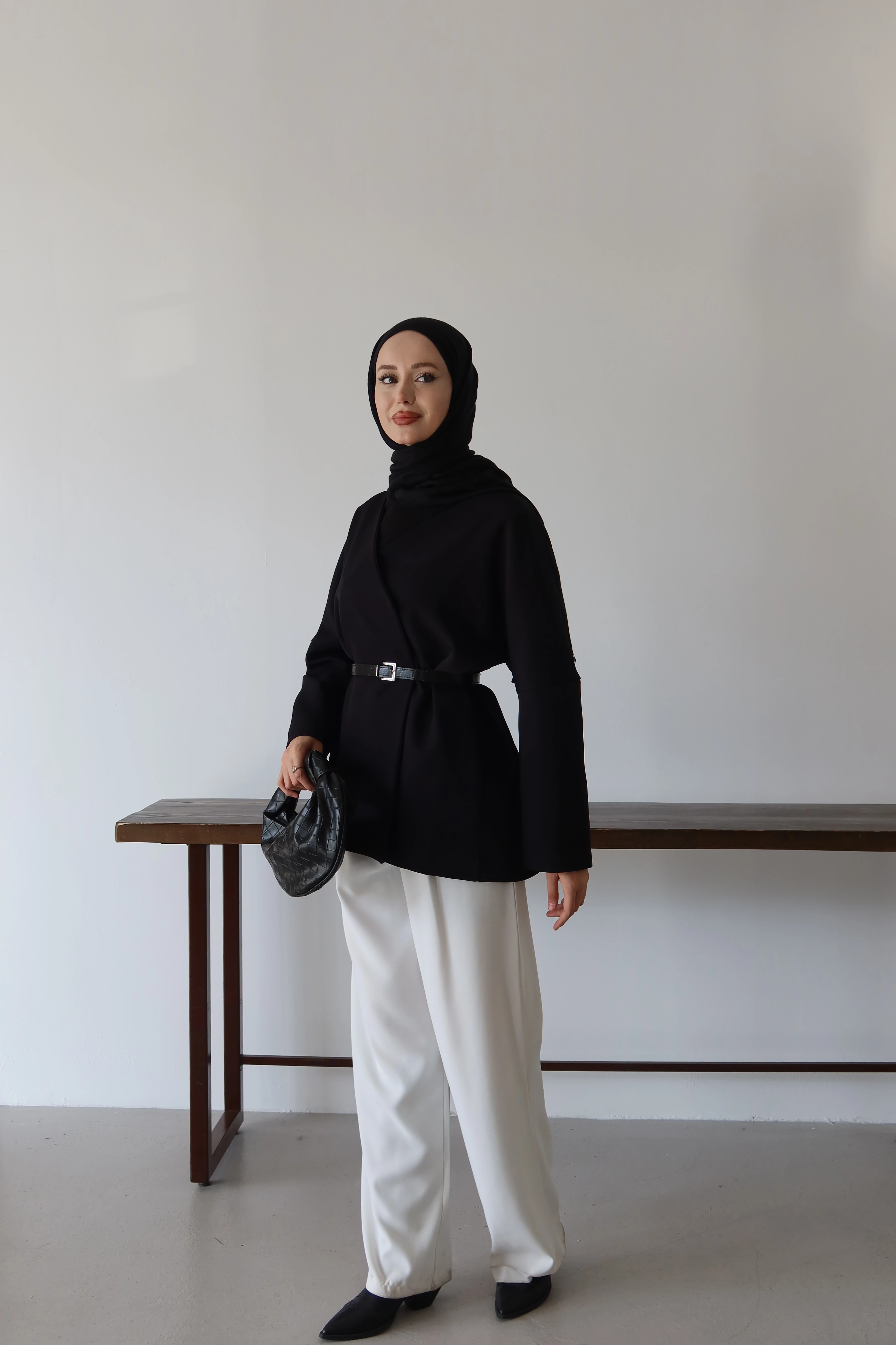 Kemer Detaylı Tesettür Ceket