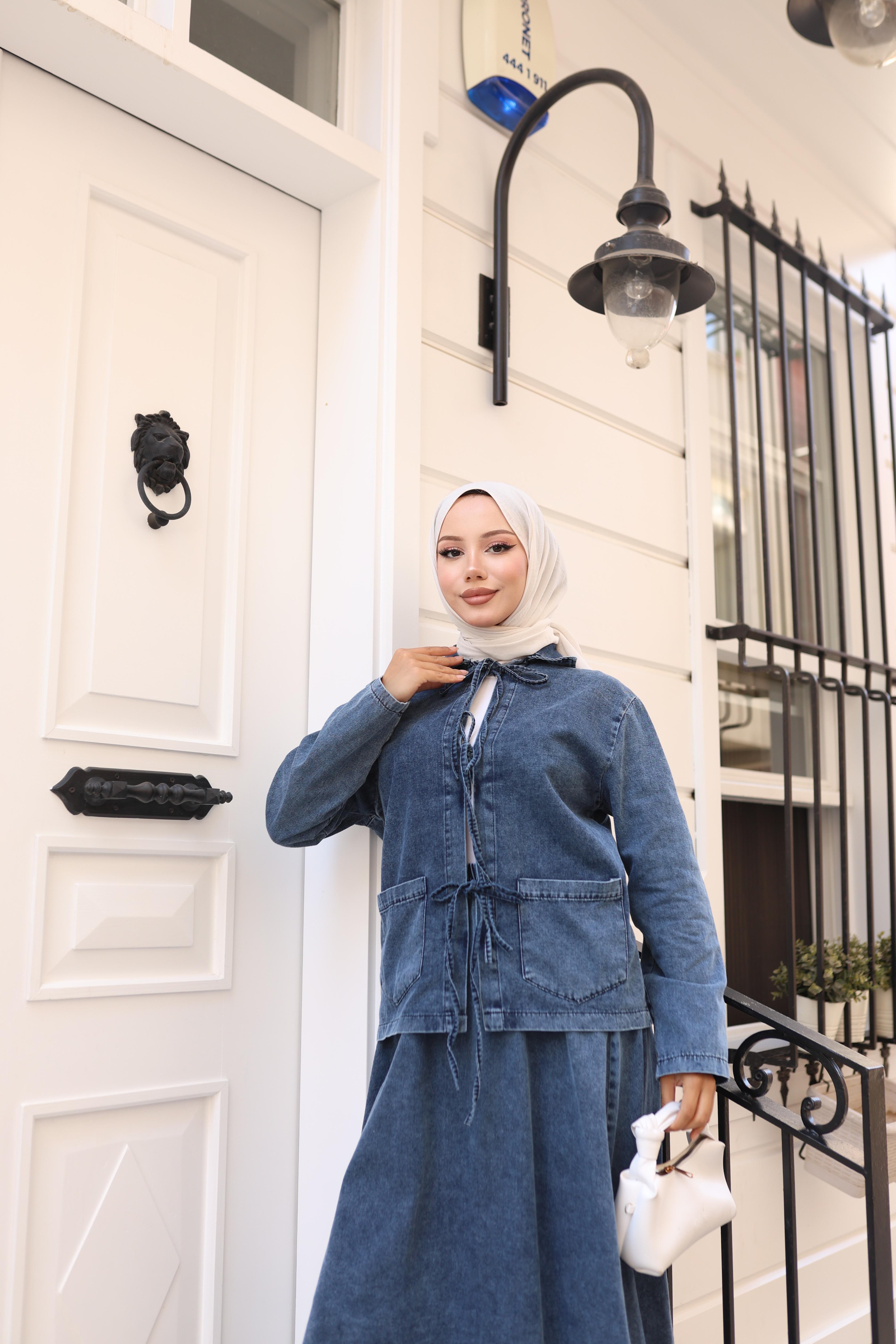 Önü Bağlamalı Tesettür Takım - Koyu Mavi