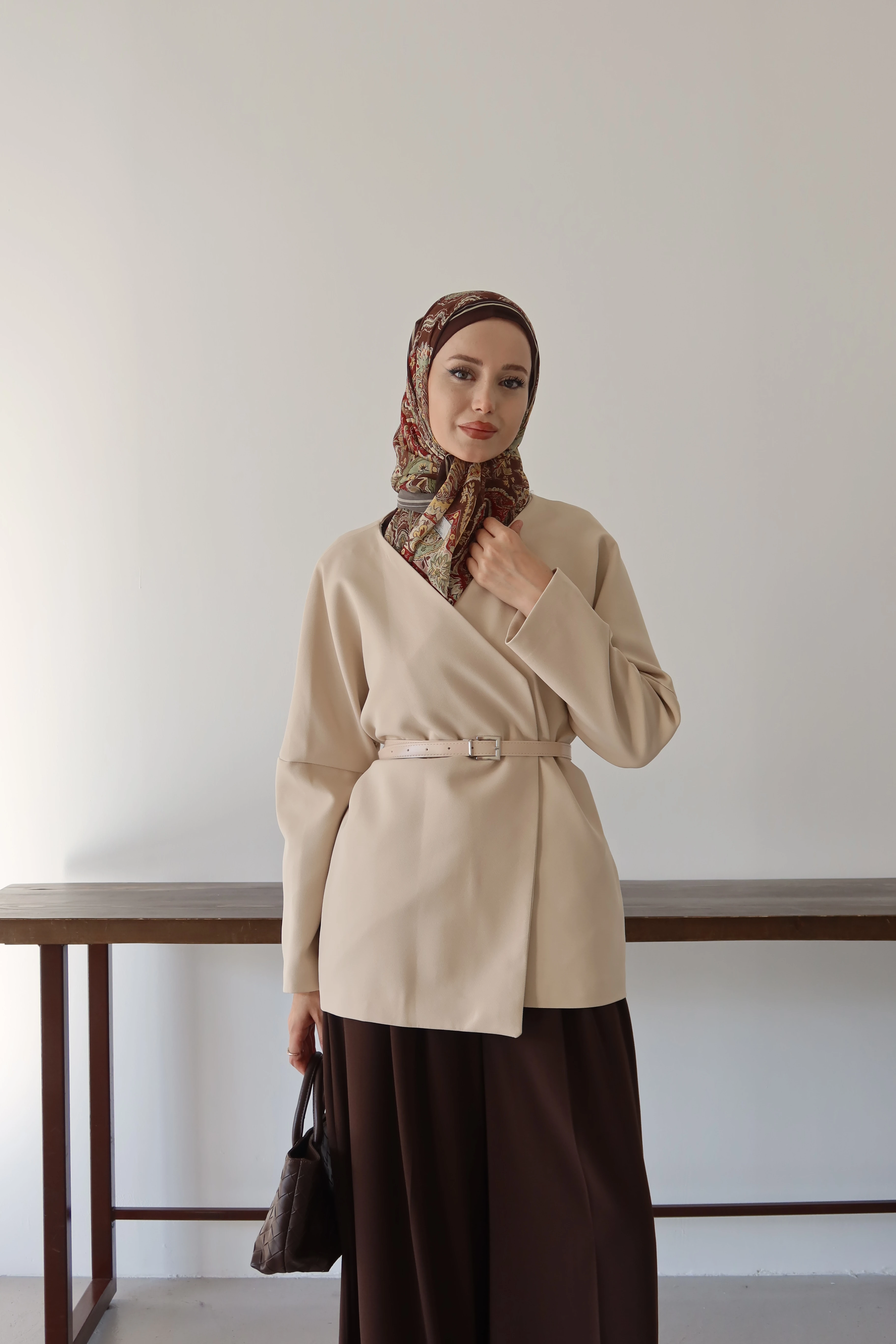 Kemer Detaylı Tesettür Ceket - Bej