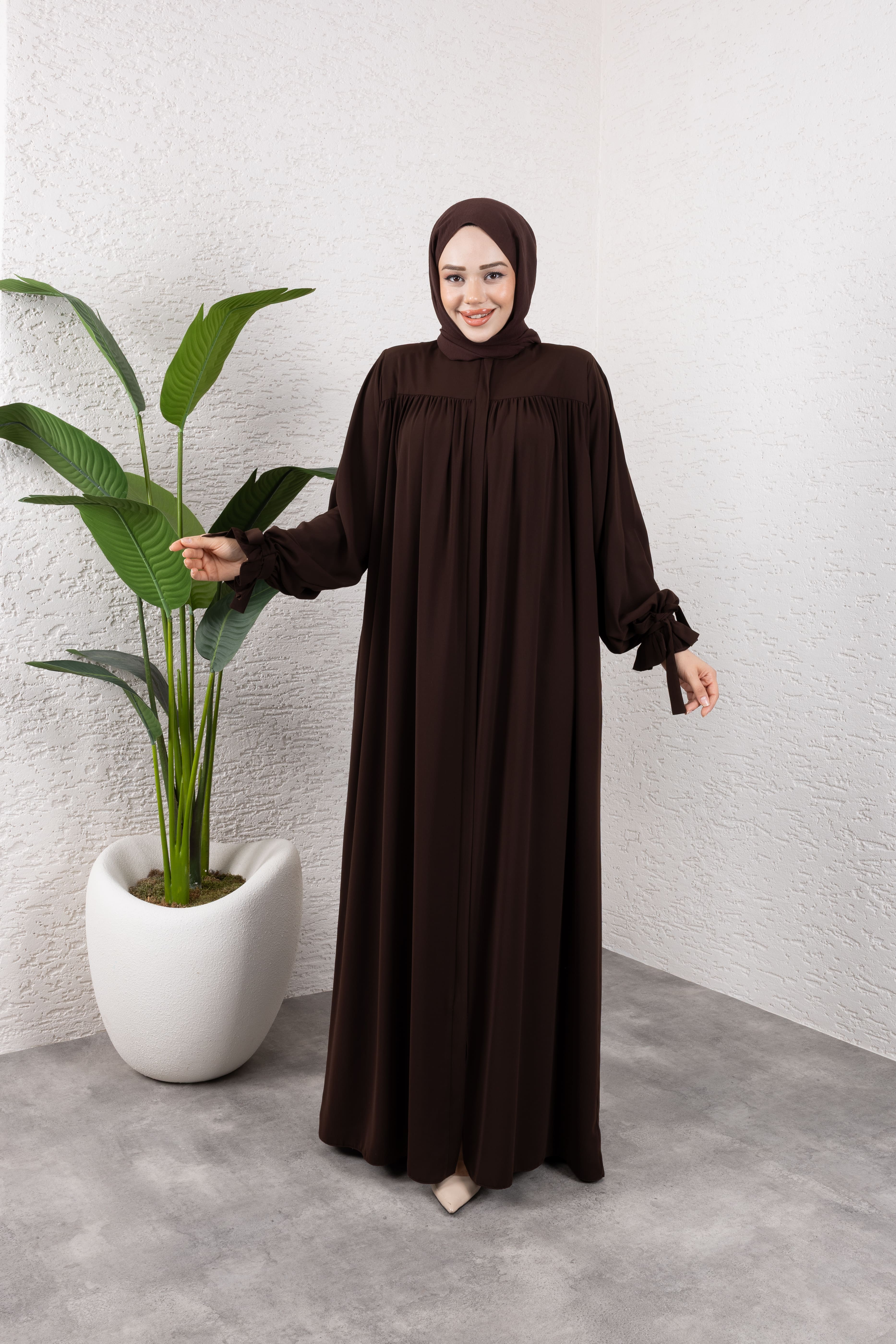 Tesettür Robalı Kol Detaylı Ferace