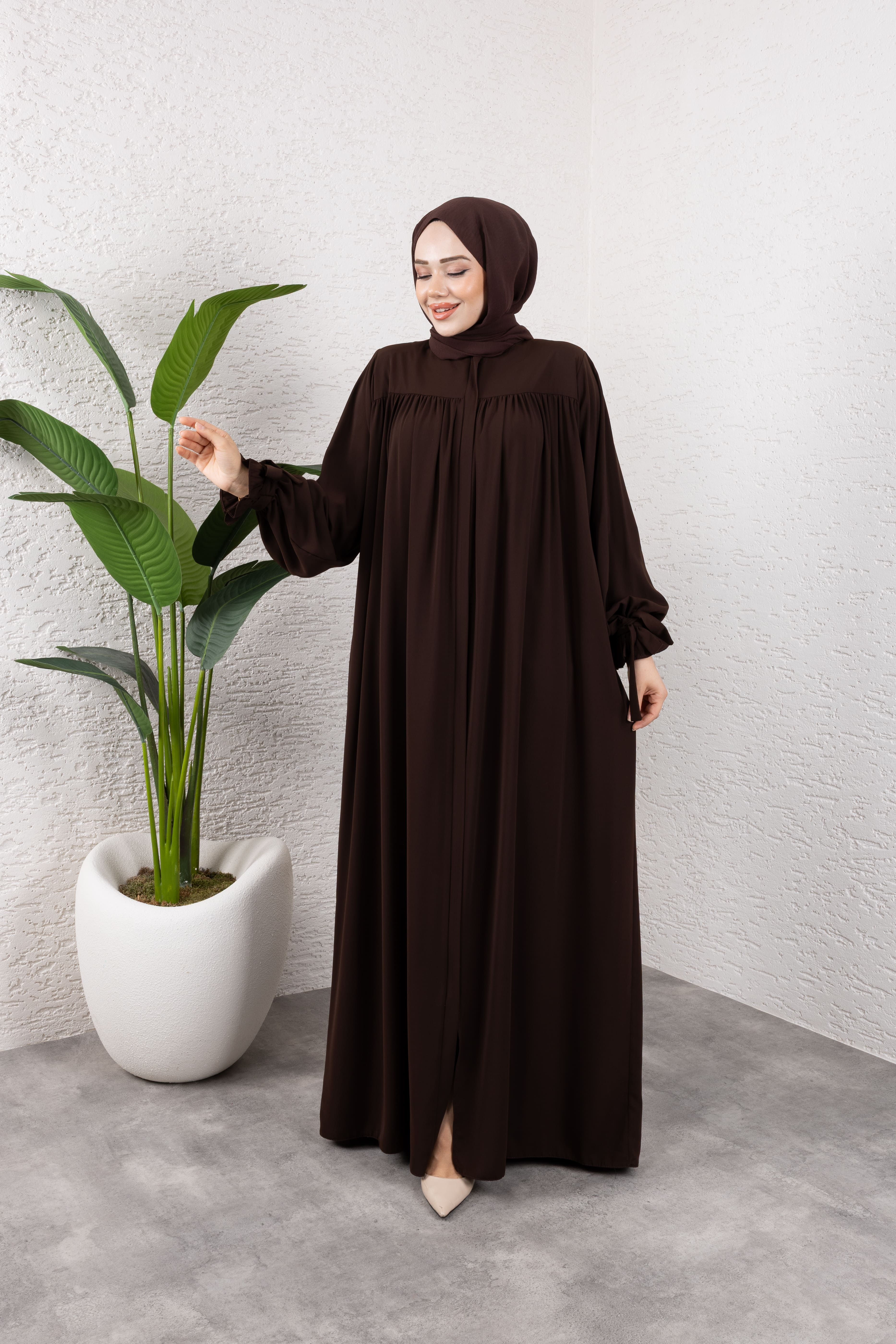 Tesettür Robalı Kol Detaylı Ferace