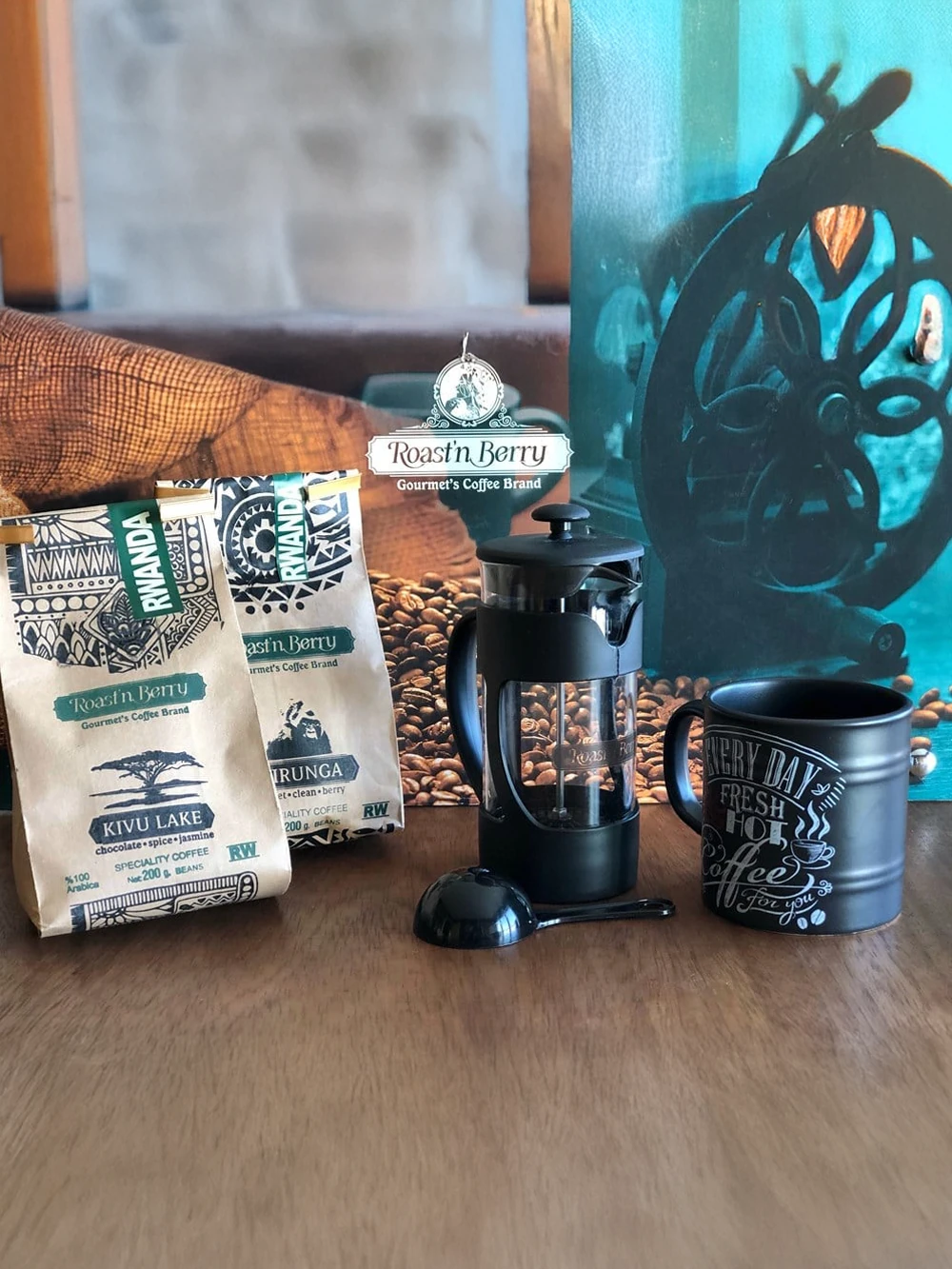 Rwanda Kahveleri̇ + French Press + Kupa