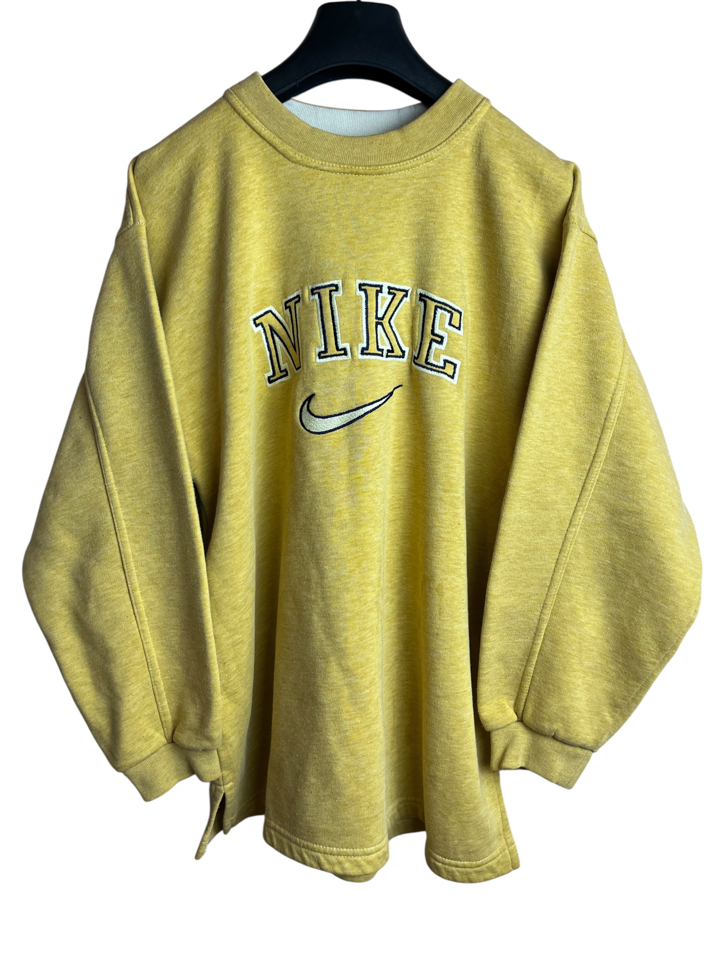 Nike Old School Vintage Sweatshirt (Small)