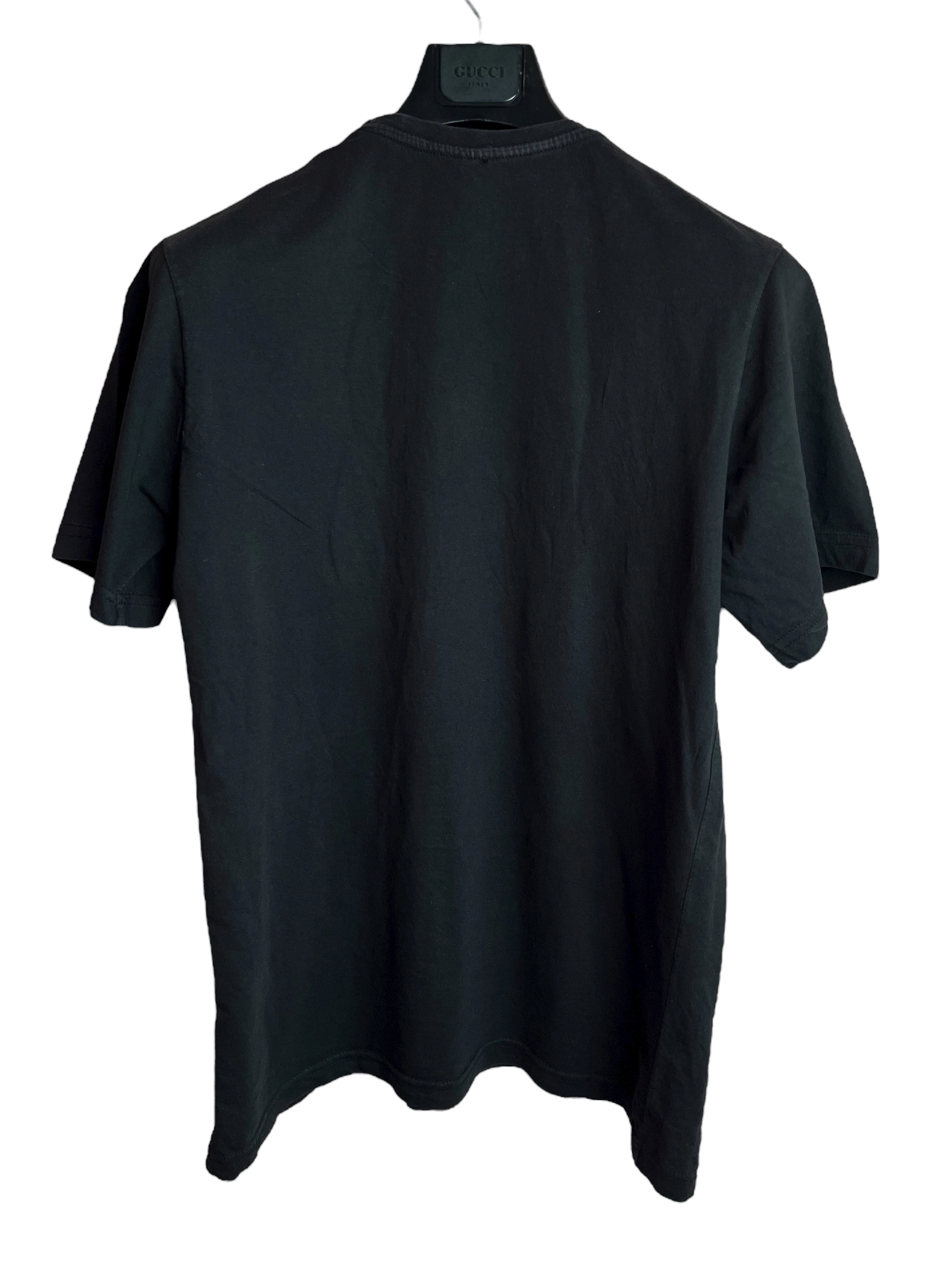 Guns N' Black Casual T-Shirt (Medium)