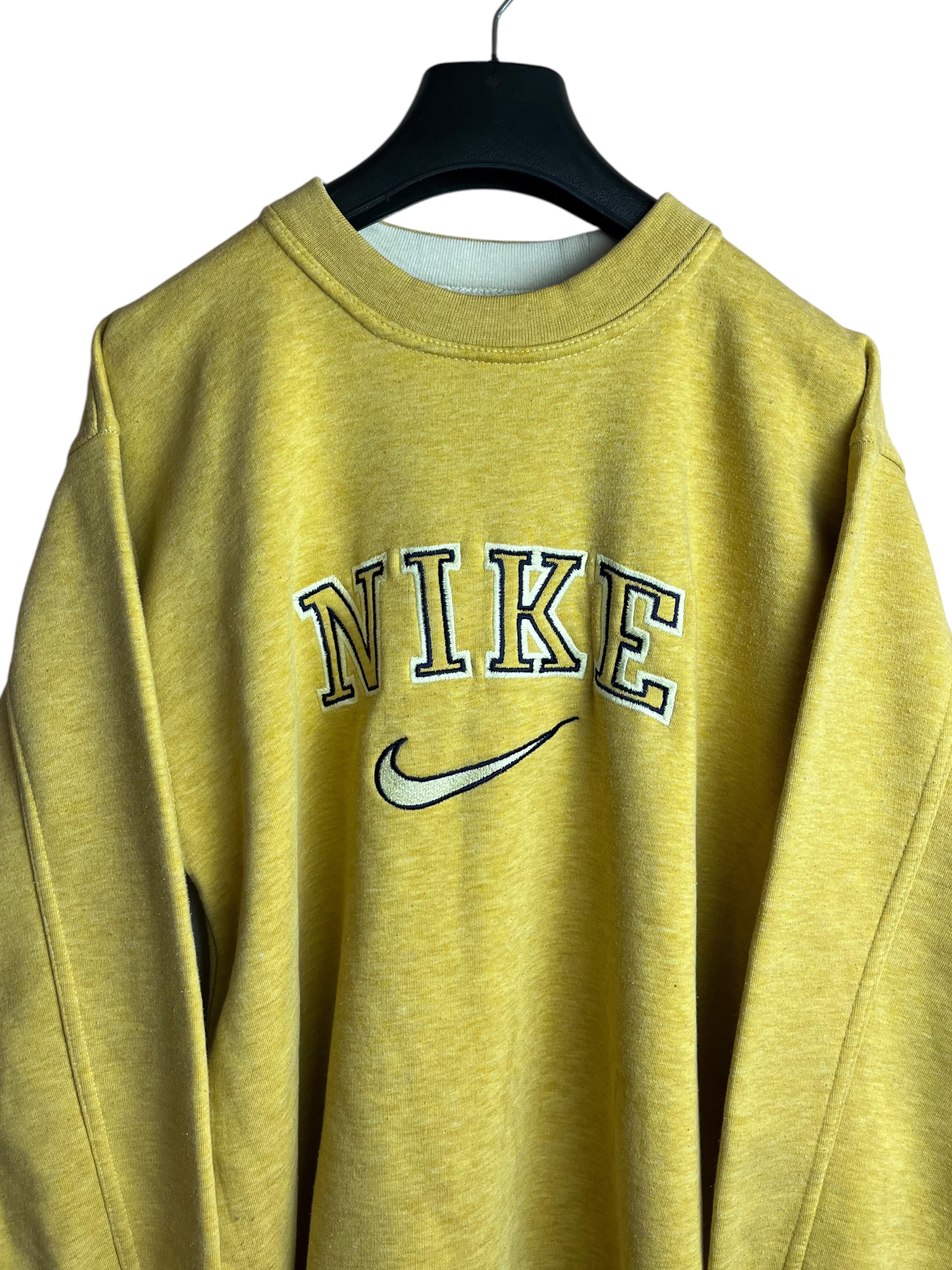 Nike Old School Vintage Sweatshirt (Small)