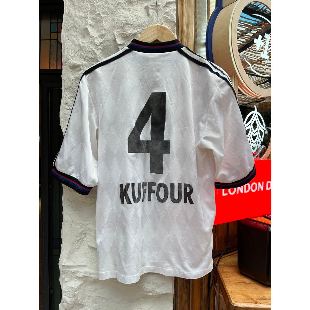 Bayern Munih 1995-97 Deplasman Koleksiyon Forma (Small)