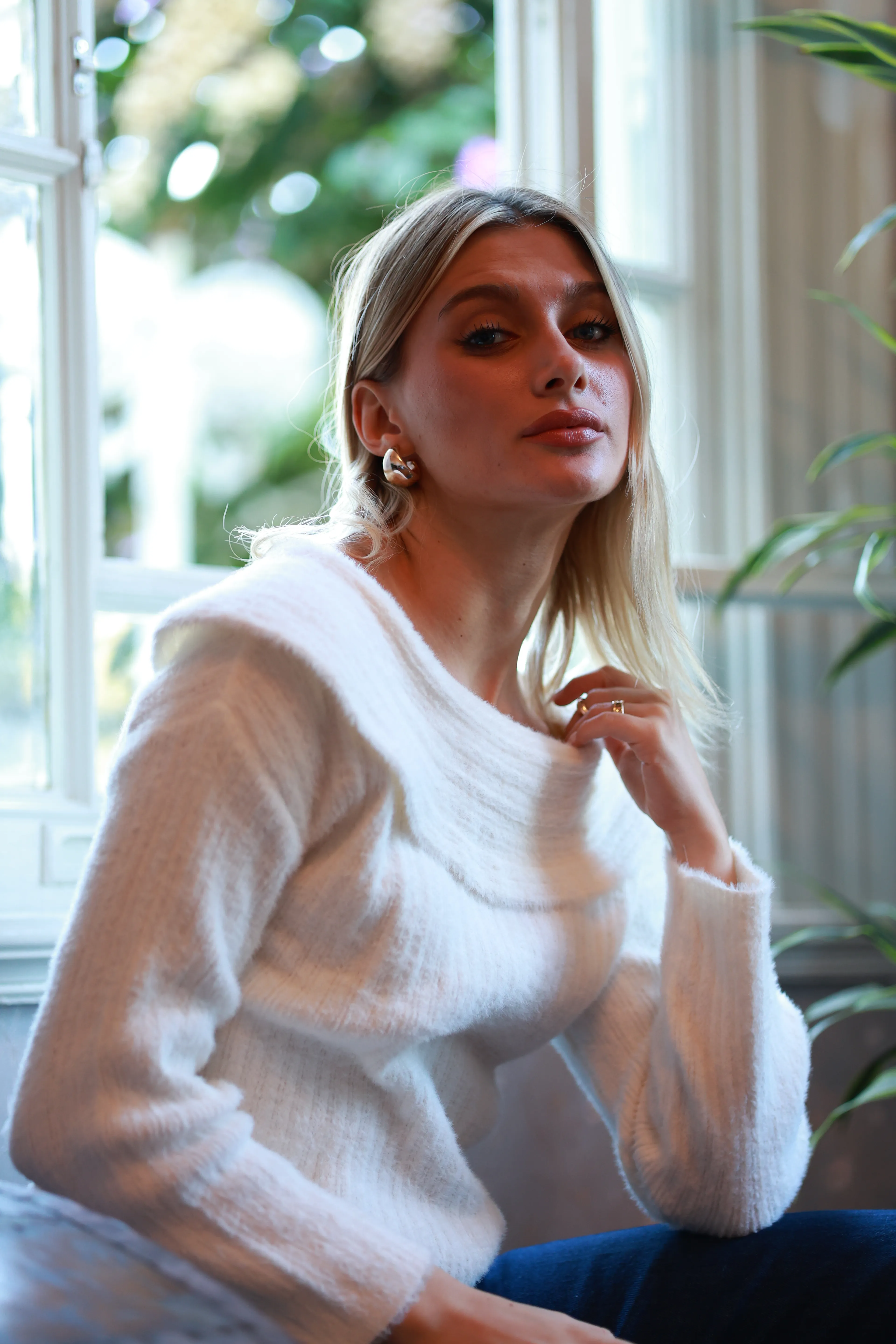 KAYIK YAKA TÜYLÜ KAZAK