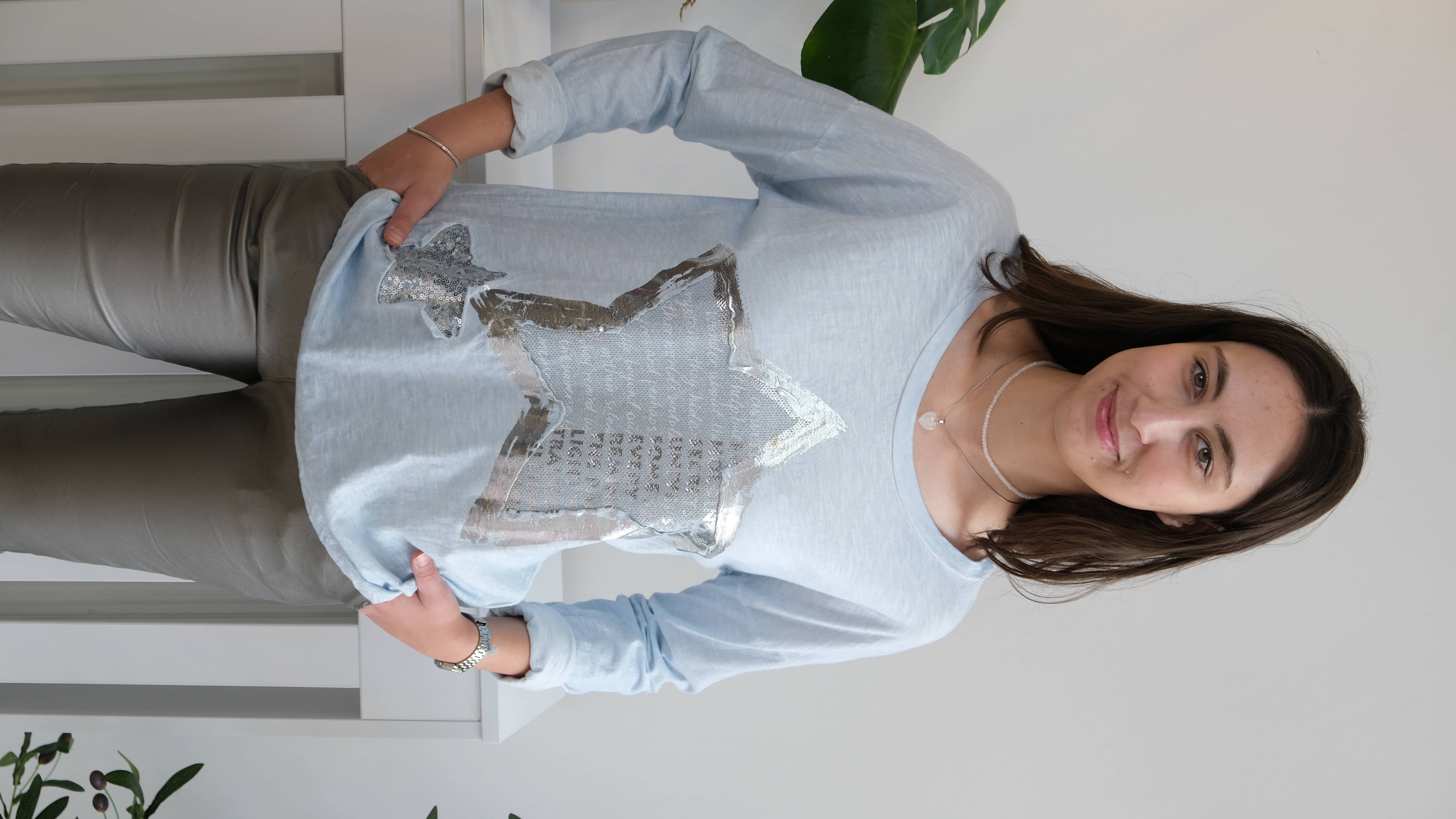  İtalyan Yıldız Detaylı Penye Bluz