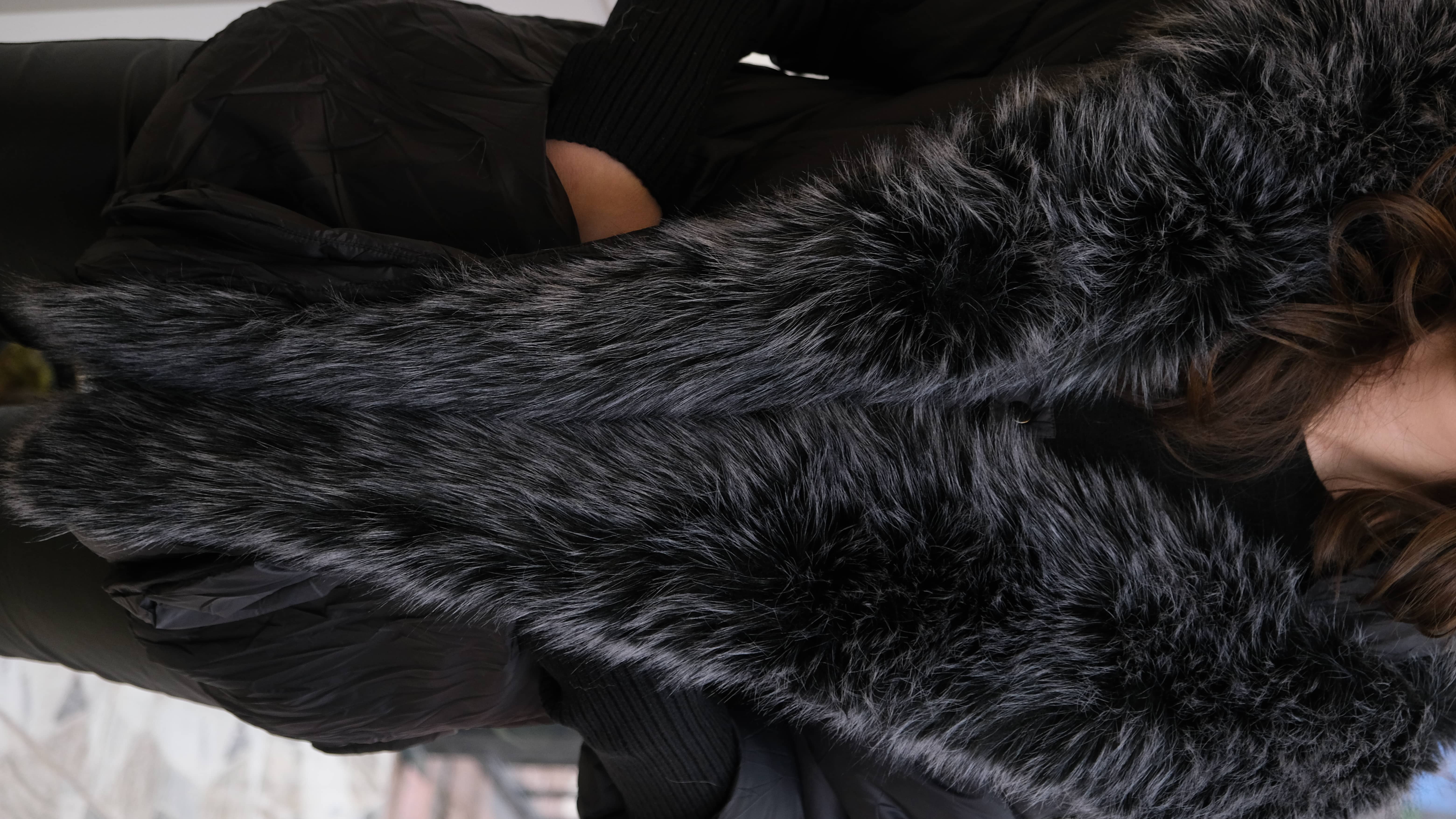 İtalyan Kapüşonlu Kürklü Kollar Örgü Detaylı Premium Mont