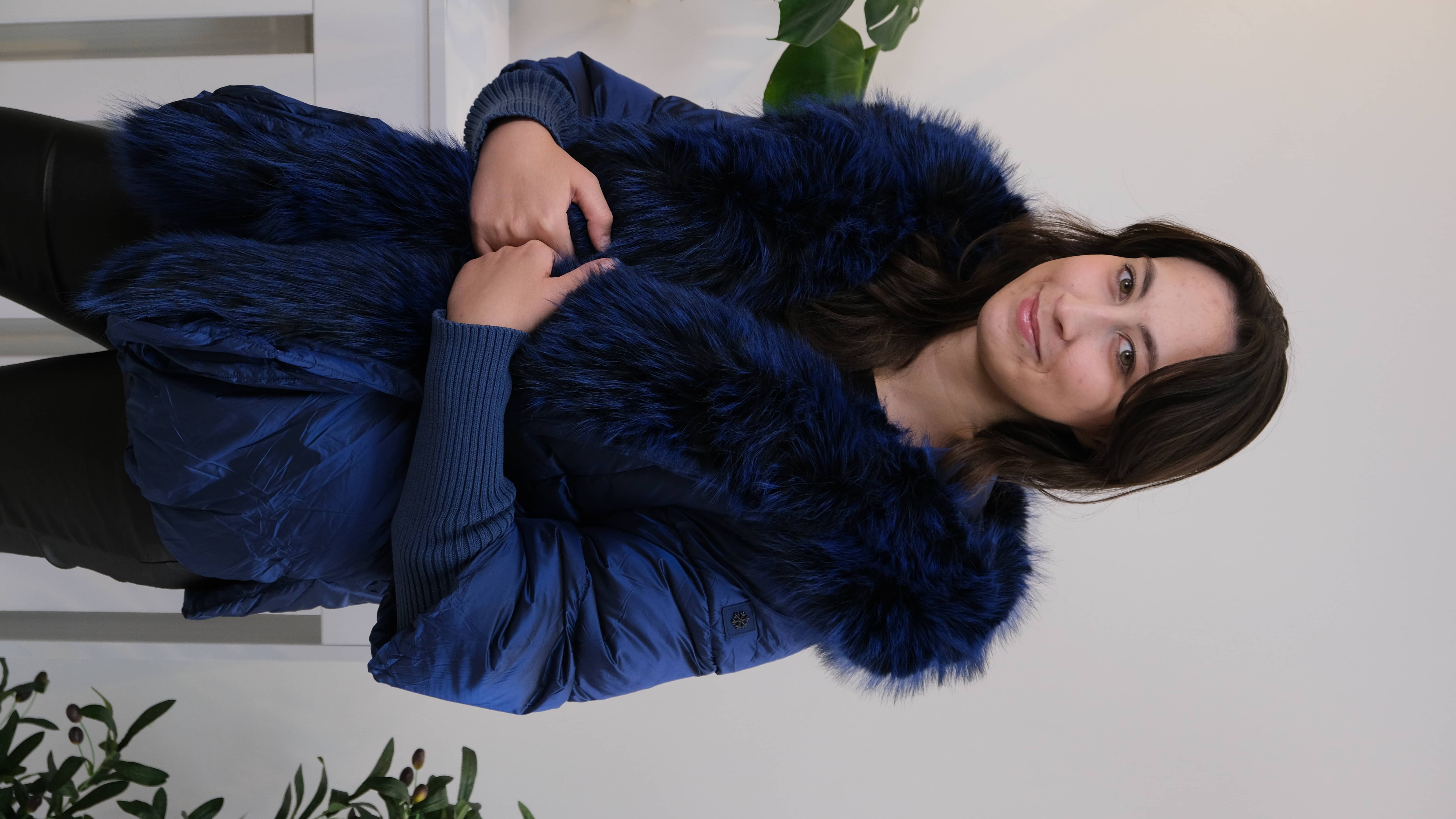 İtalyan Kapüşonlu Kürklü Kollar Örgü Detaylı Premium Mont - Saks