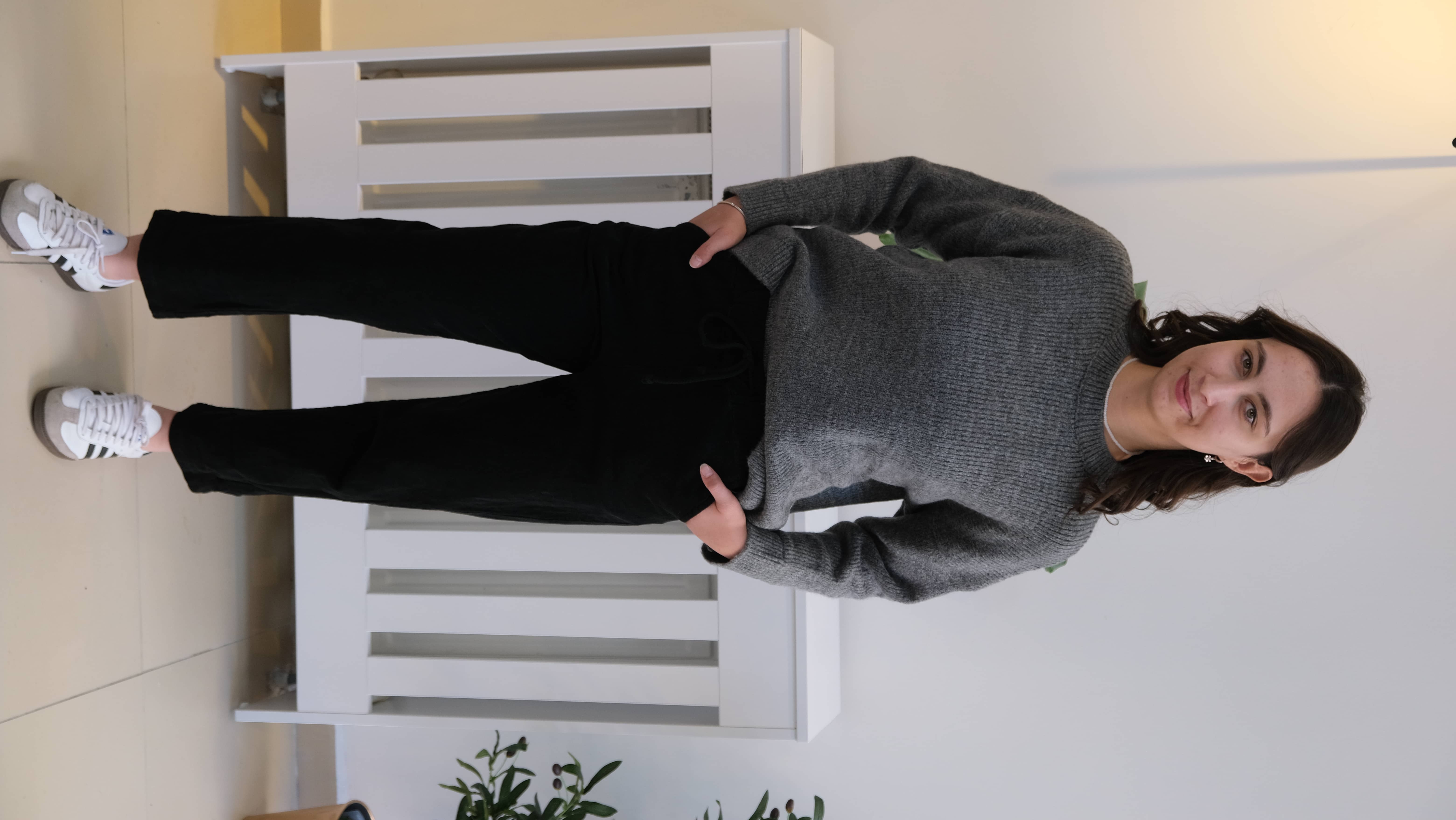 İtalyan İnce Çizgili Kadife Pantolon  - Siyah