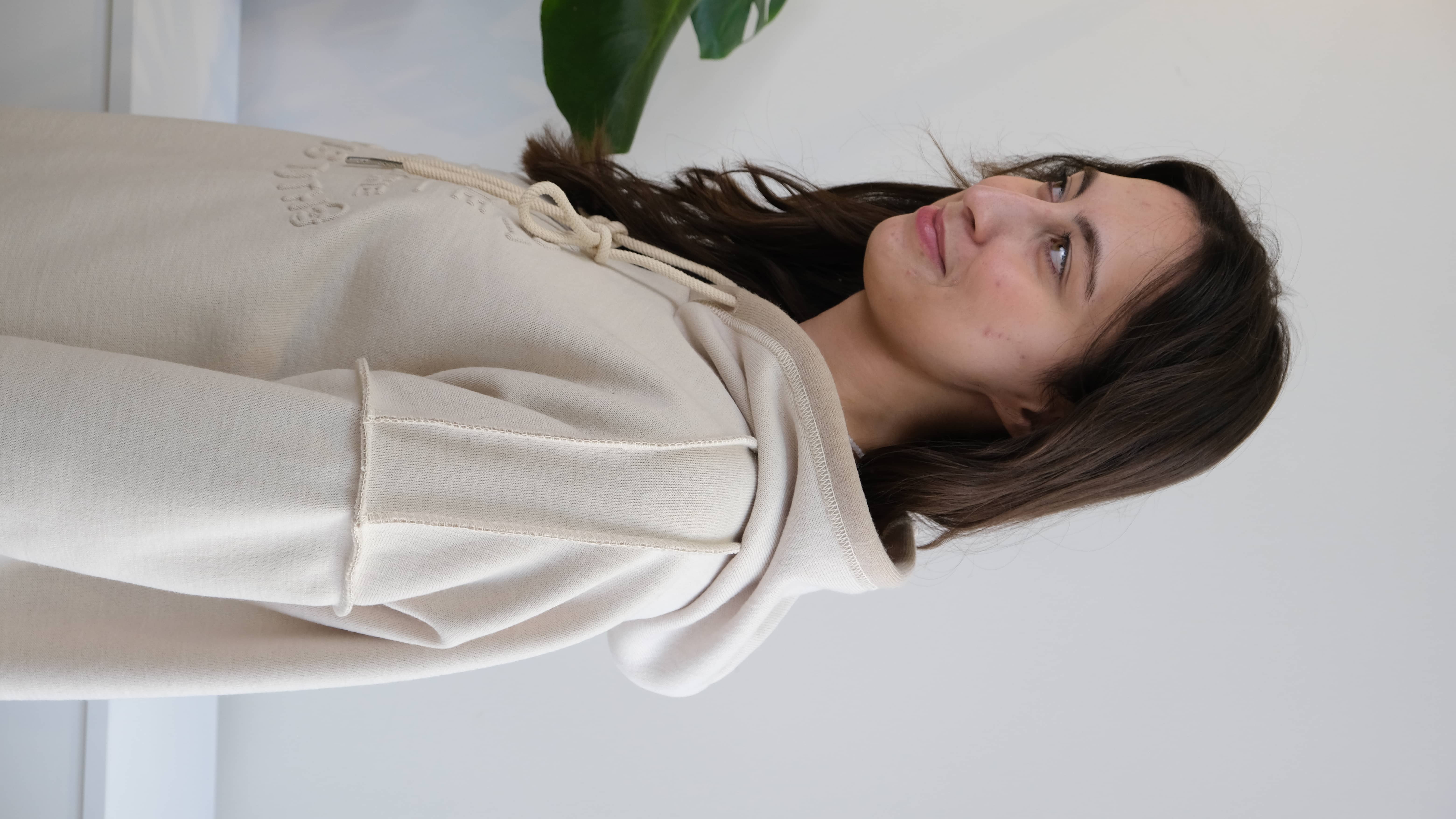 İtalyan Kapüşonlu Kabartma Yazı Detaylı Çelik  Örgü Sweet