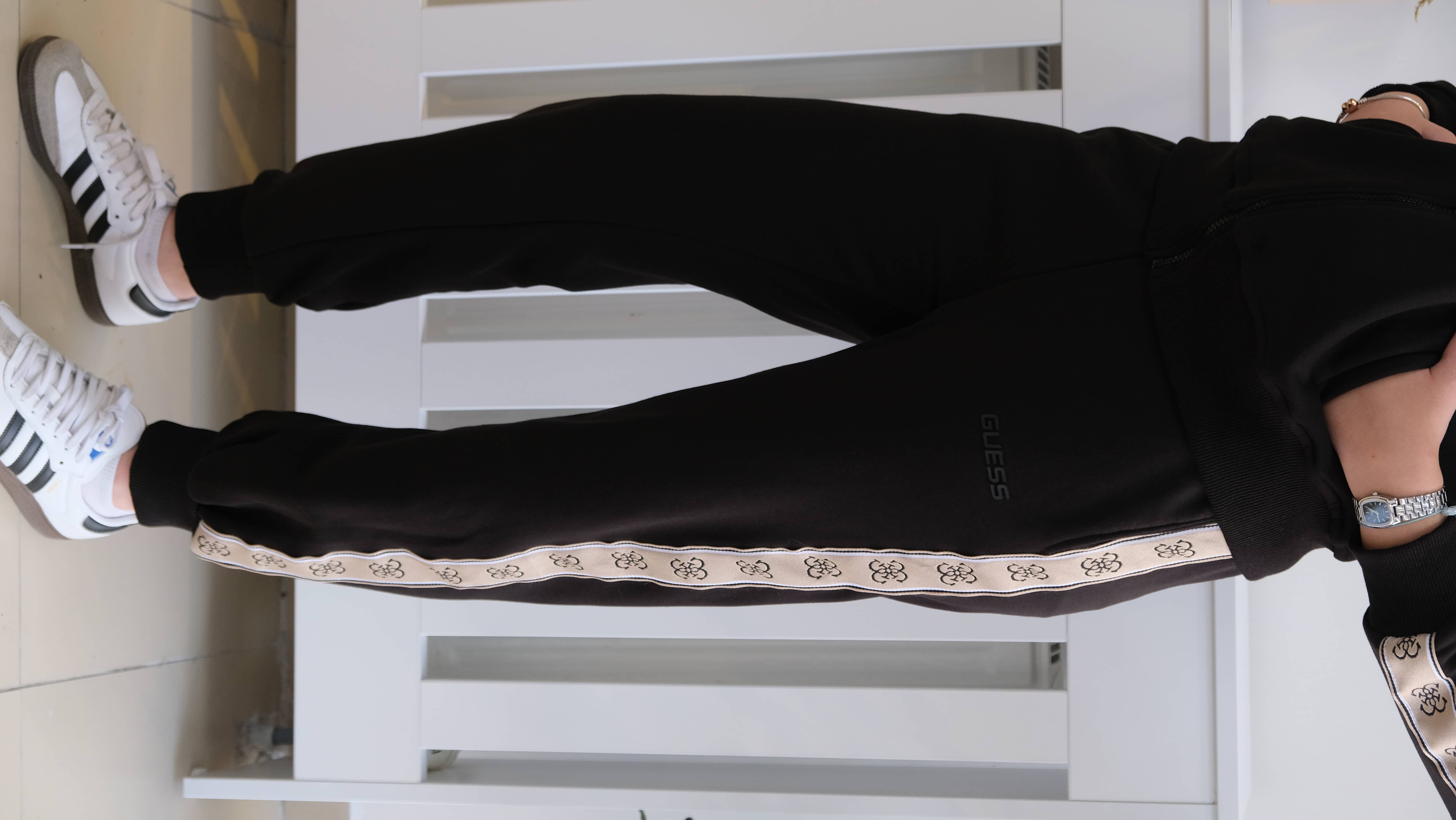 Ön Fermuarlı Paça Lastikli Yanlar Şeritli Eşofman Takımı 