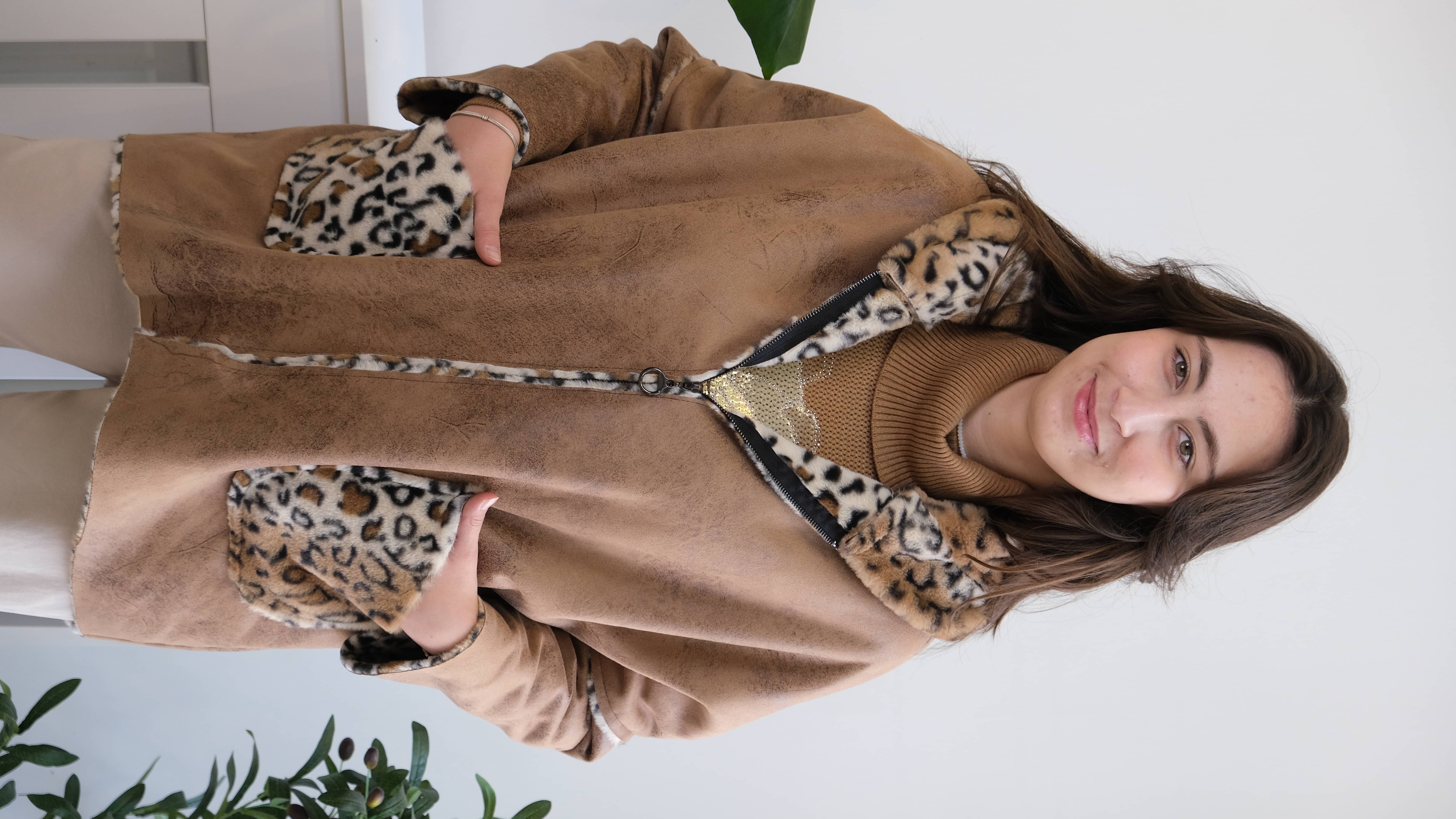 İtalyan İçi Leopar Desenli Cepli Güderi Kaban - Camel