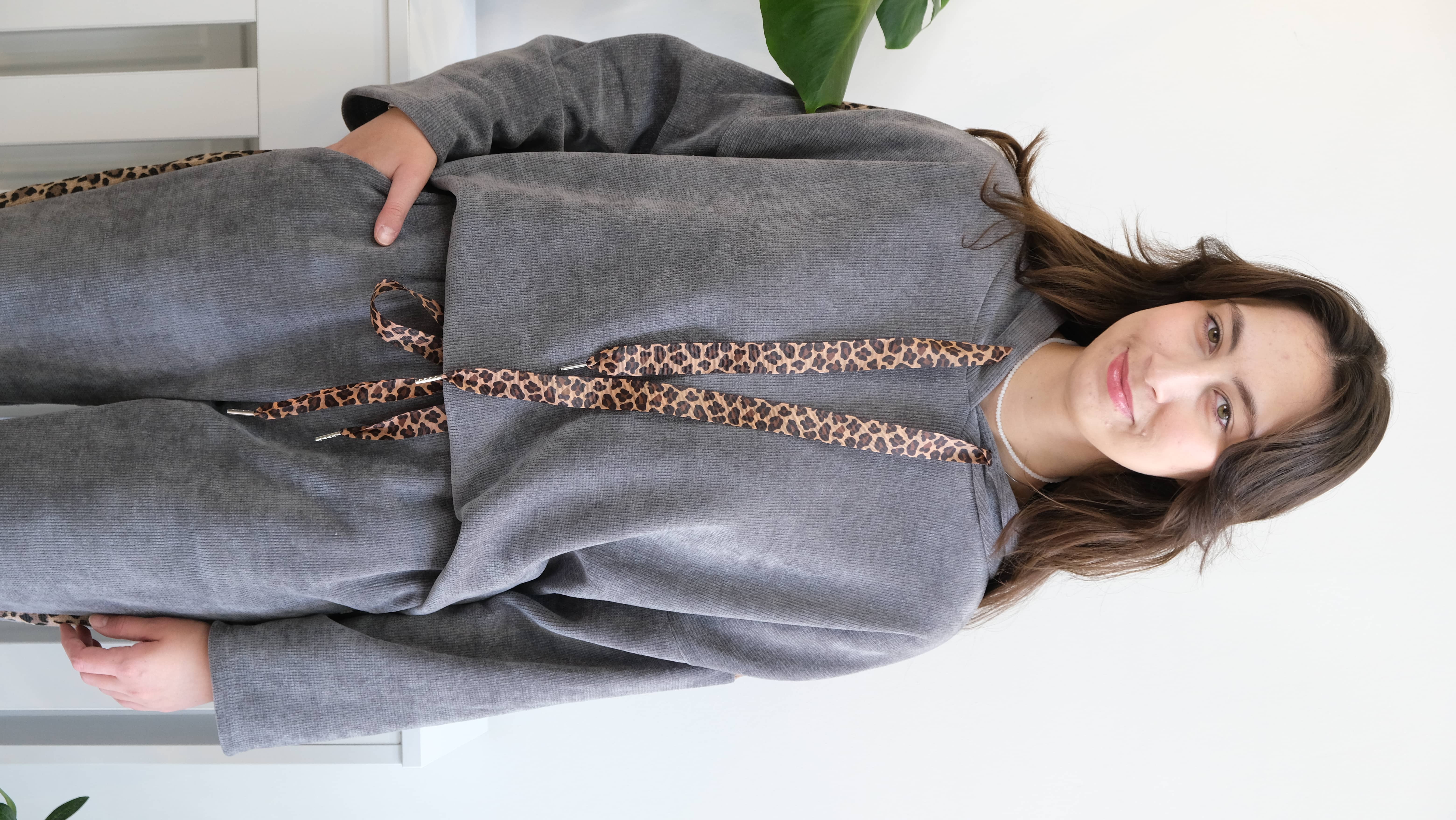 İtalyan Kapüşonlu Pantolon Yanlar Leopar Şeritli Kadife Takım Standart