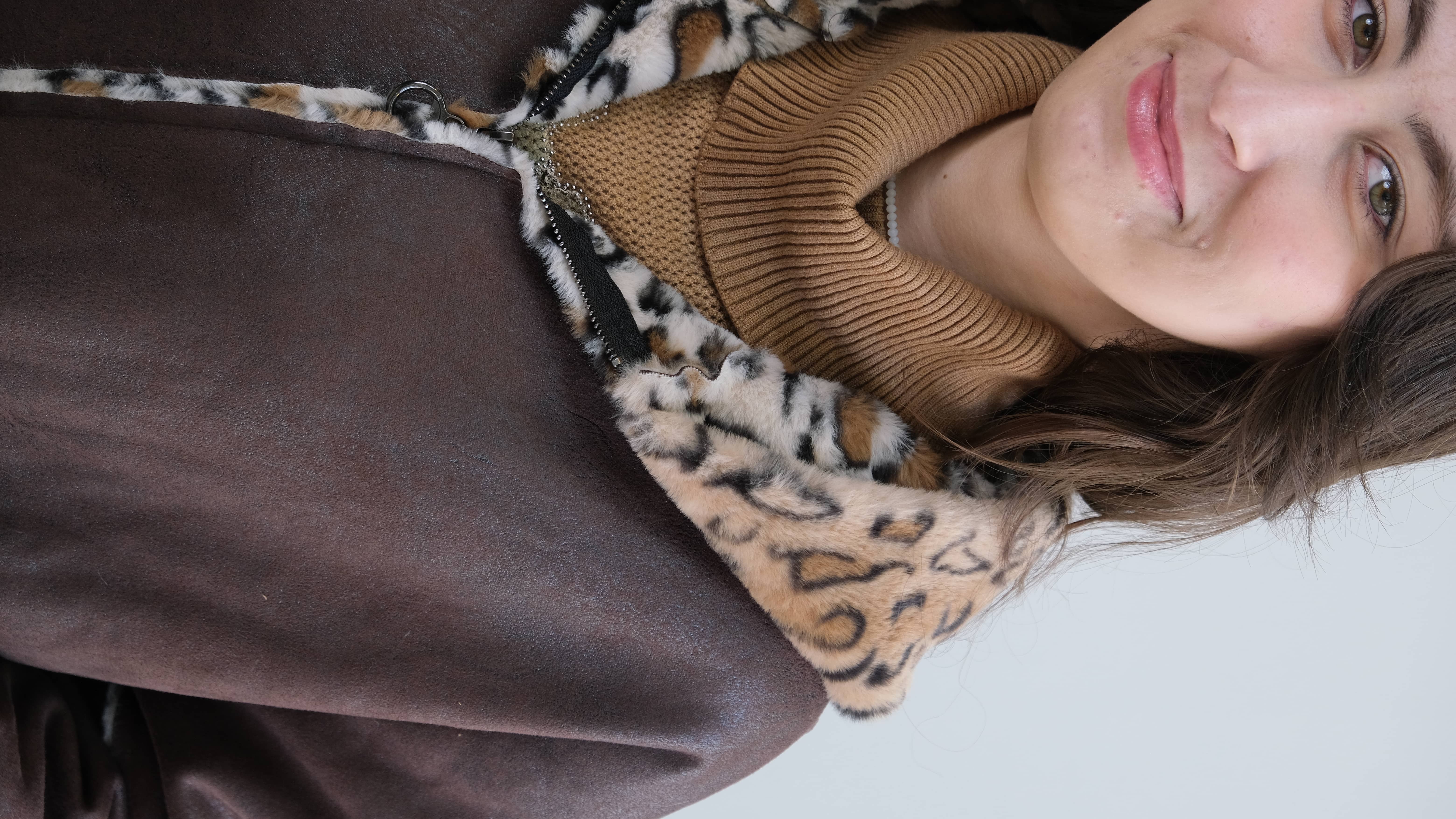 İtalyan İçi Leopar Desenli Cepli Güderi Kaban