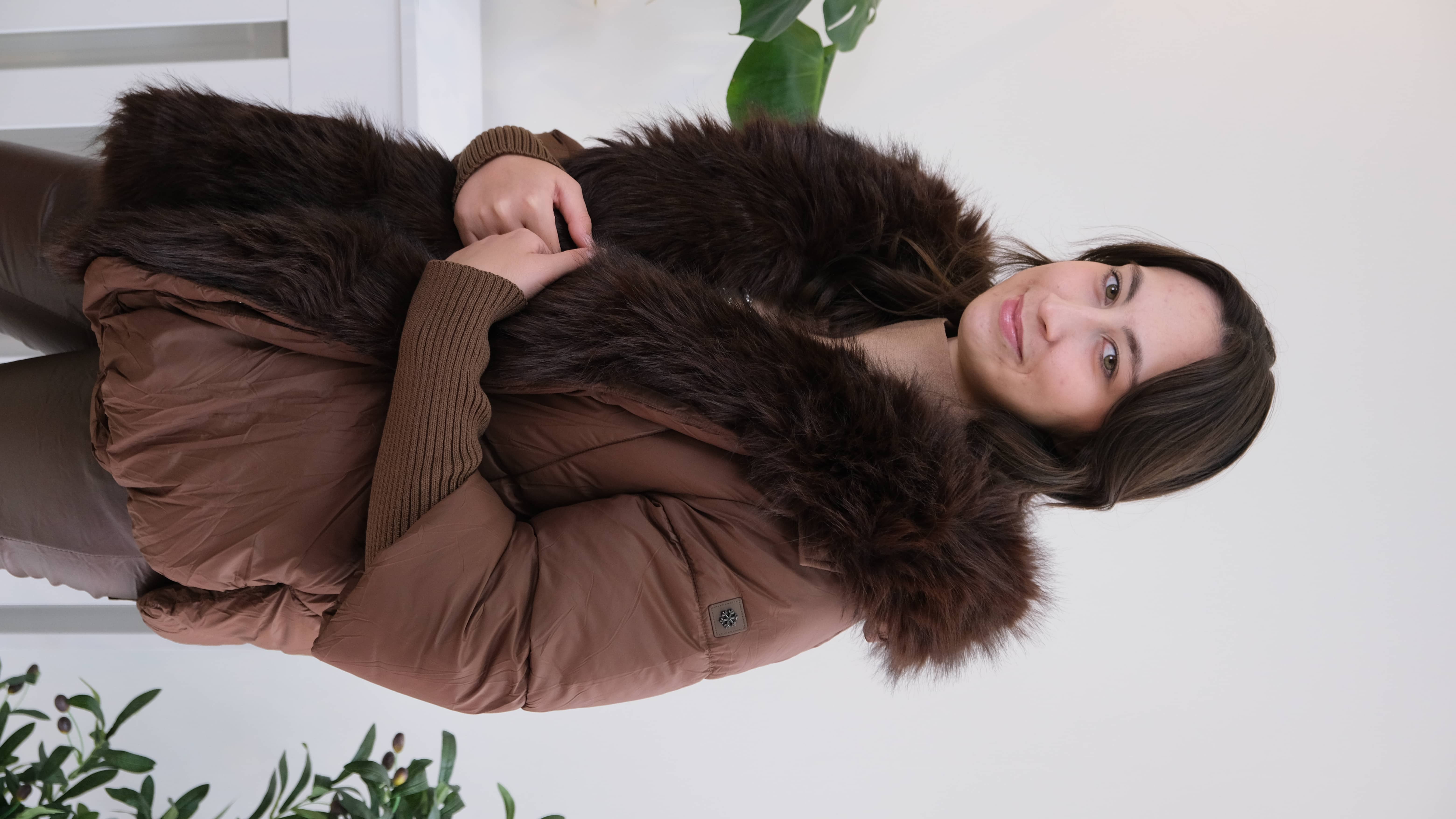 İtalyan Kapüşonlu Kürklü Kollar Örgü Detaylı Premium Mont - Acı Kahve