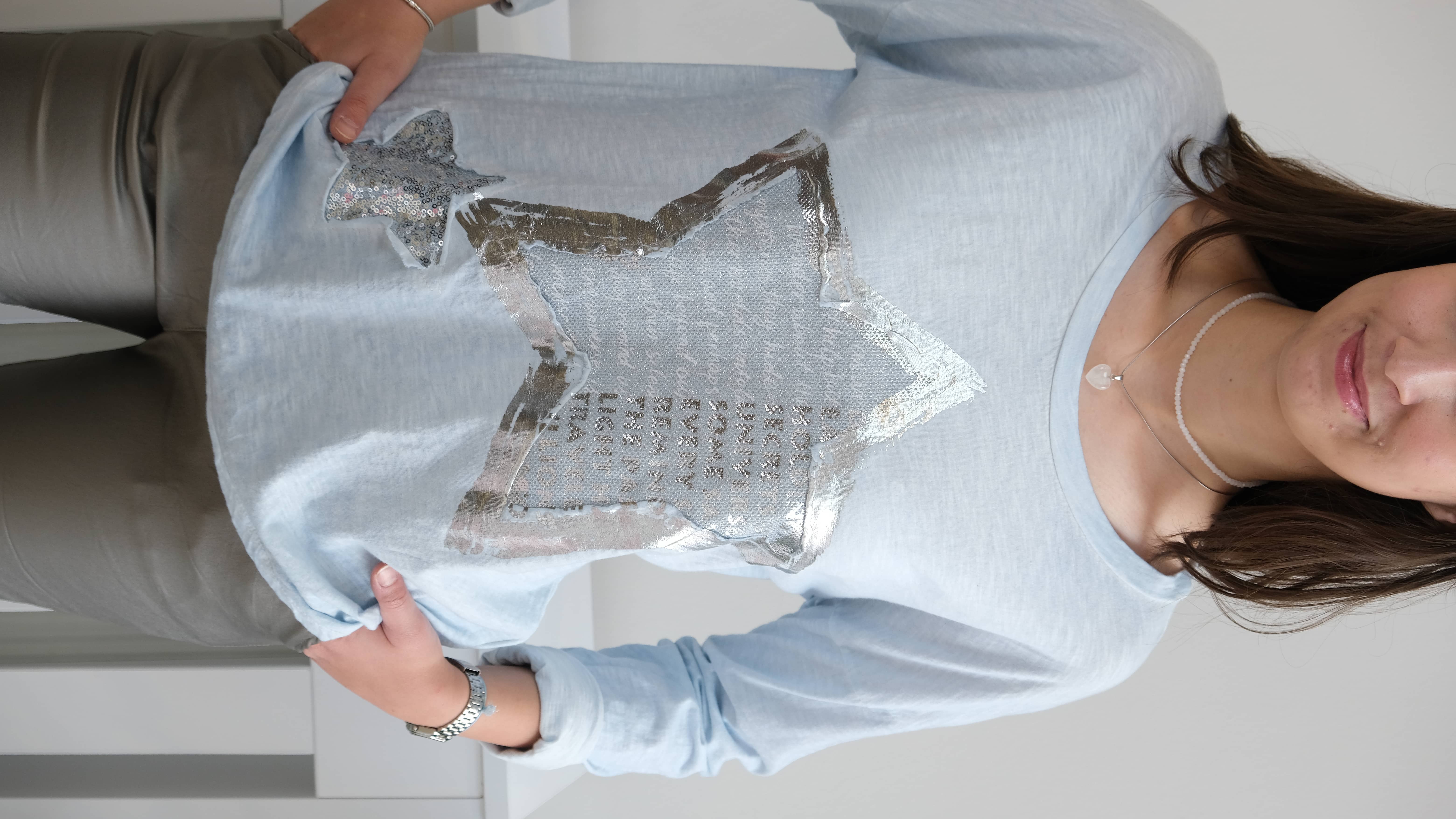  İtalyan Yıldız Detaylı Penye Bluz