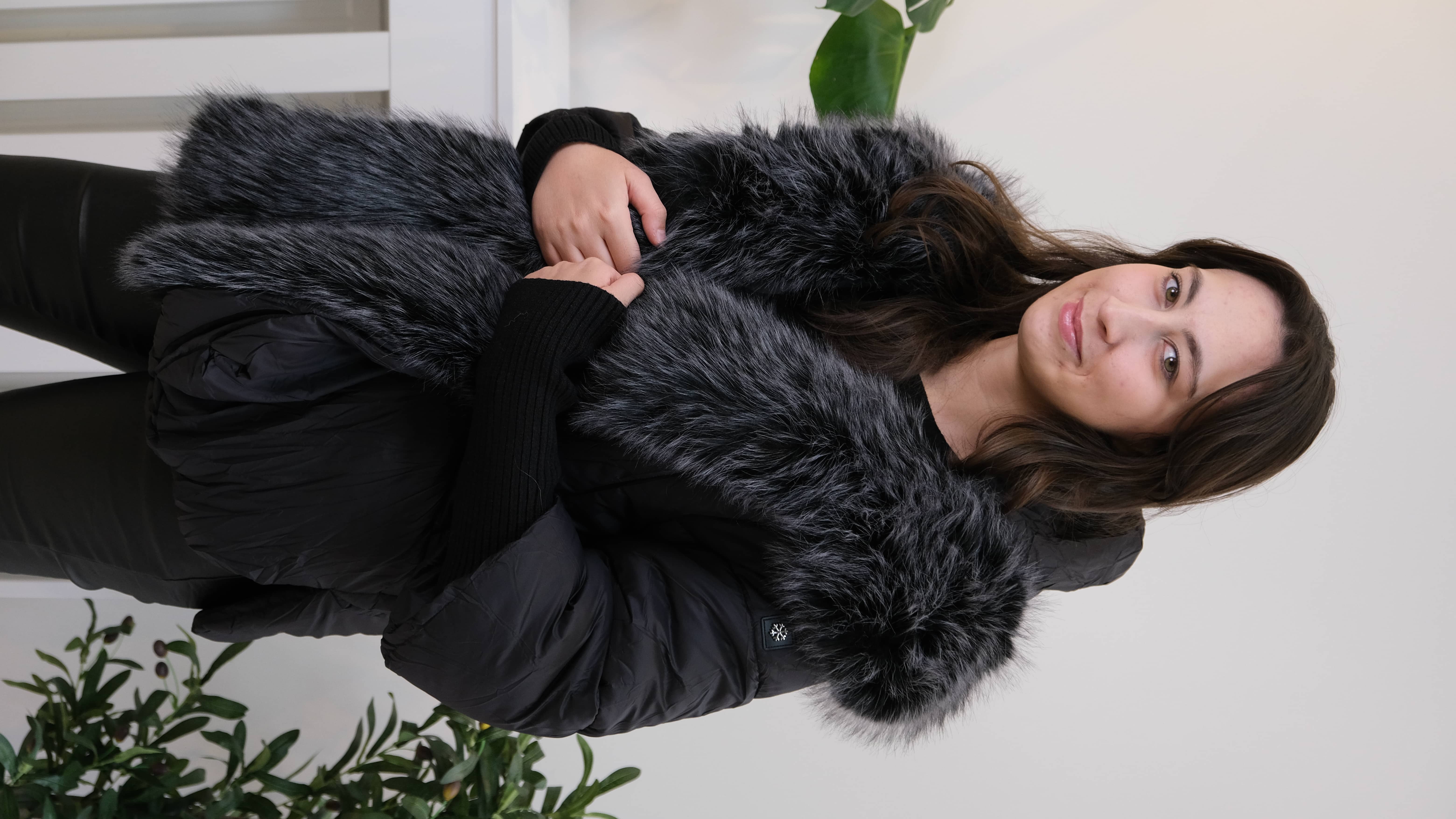 İtalyan Kapüşonlu Kürklü Kollar Örgü Detaylı Premium Mont - Siyah