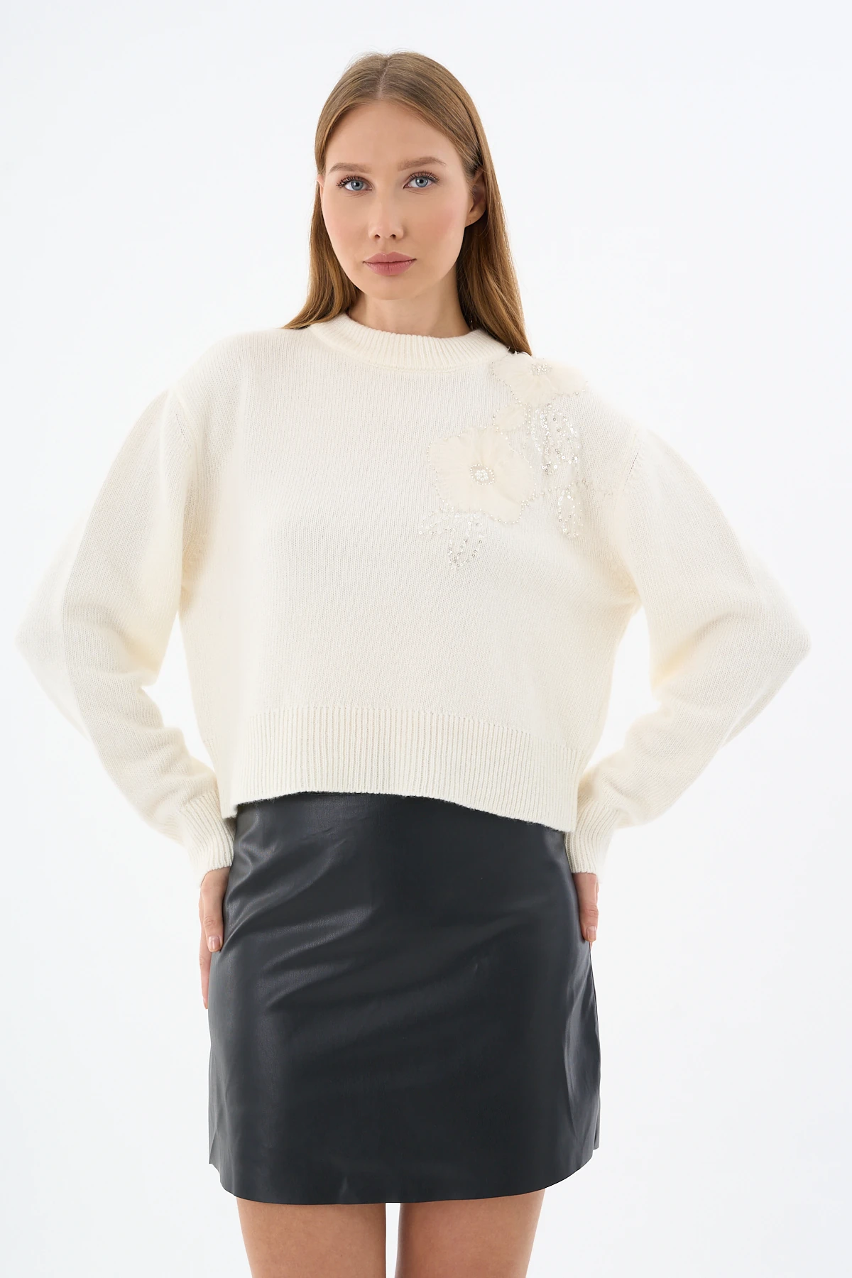 Yün Kazak Nakışlı-Ekru