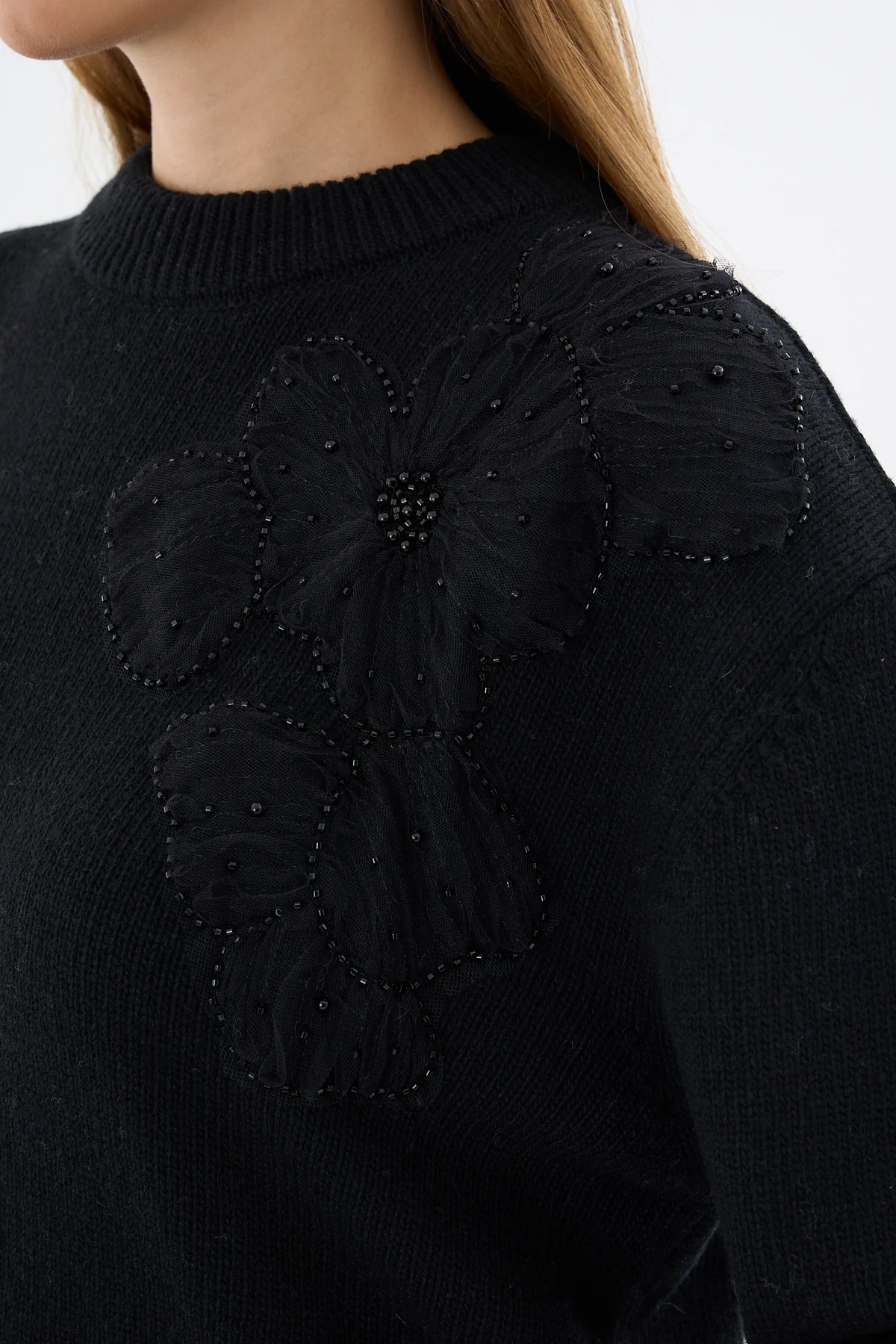 Yün Kazak Nakışlı - Siyah