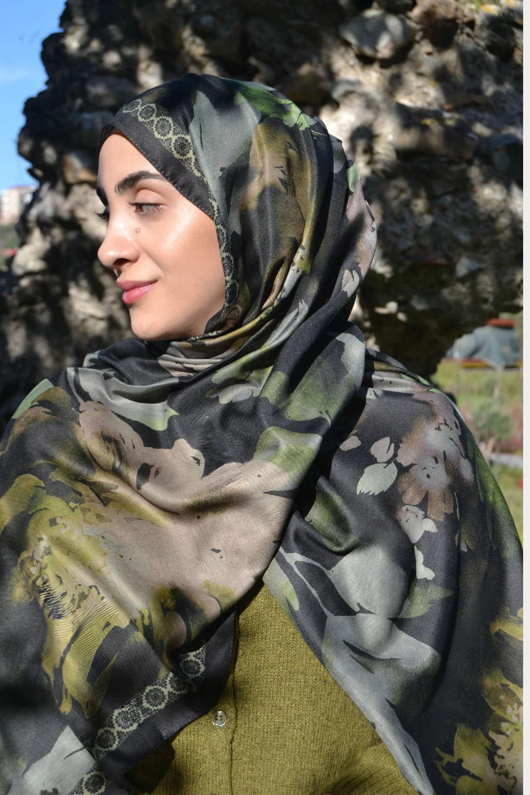 Nora Desenli Pamuk Şal - Haki