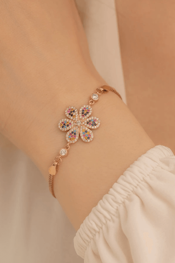 Flower Bracelet, Minimalist Bracelet, Women Bracelet,Dainty Bracelet, Elegant Gift for Her, Women Jewellery, Cute Bracelet