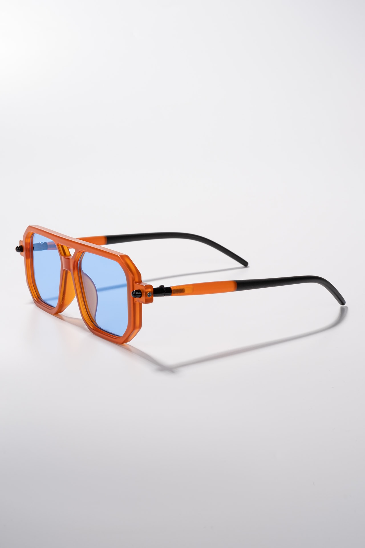 ORANJ-MAVİ