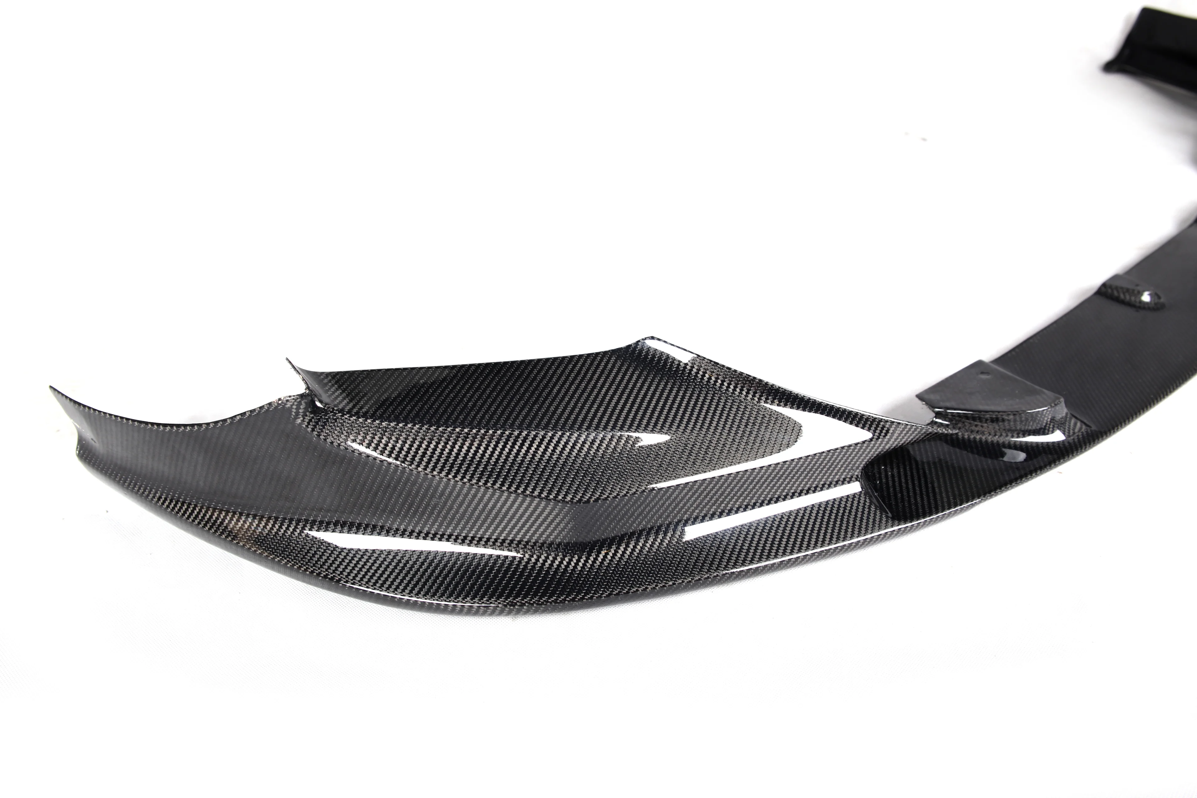 BMW M5 F90 Pre-Preg (Kuru) - Forged Karbon Fiber 3D Ön Lip