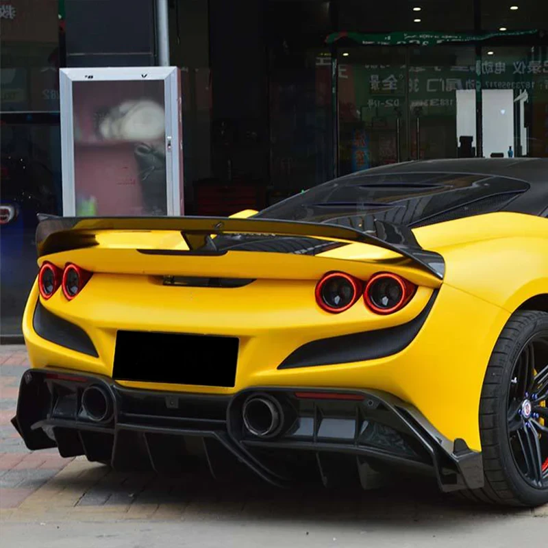 FERRARI F8 Pre-Preg (Kuru) Karbon Fiber Arka Tampon Ek