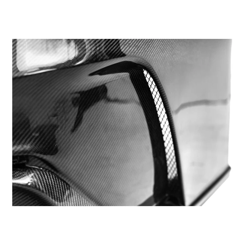 BMW M3/M4 F80/F82 Pre-Preg (Kuru) Karbon Fiber Arka Tampon