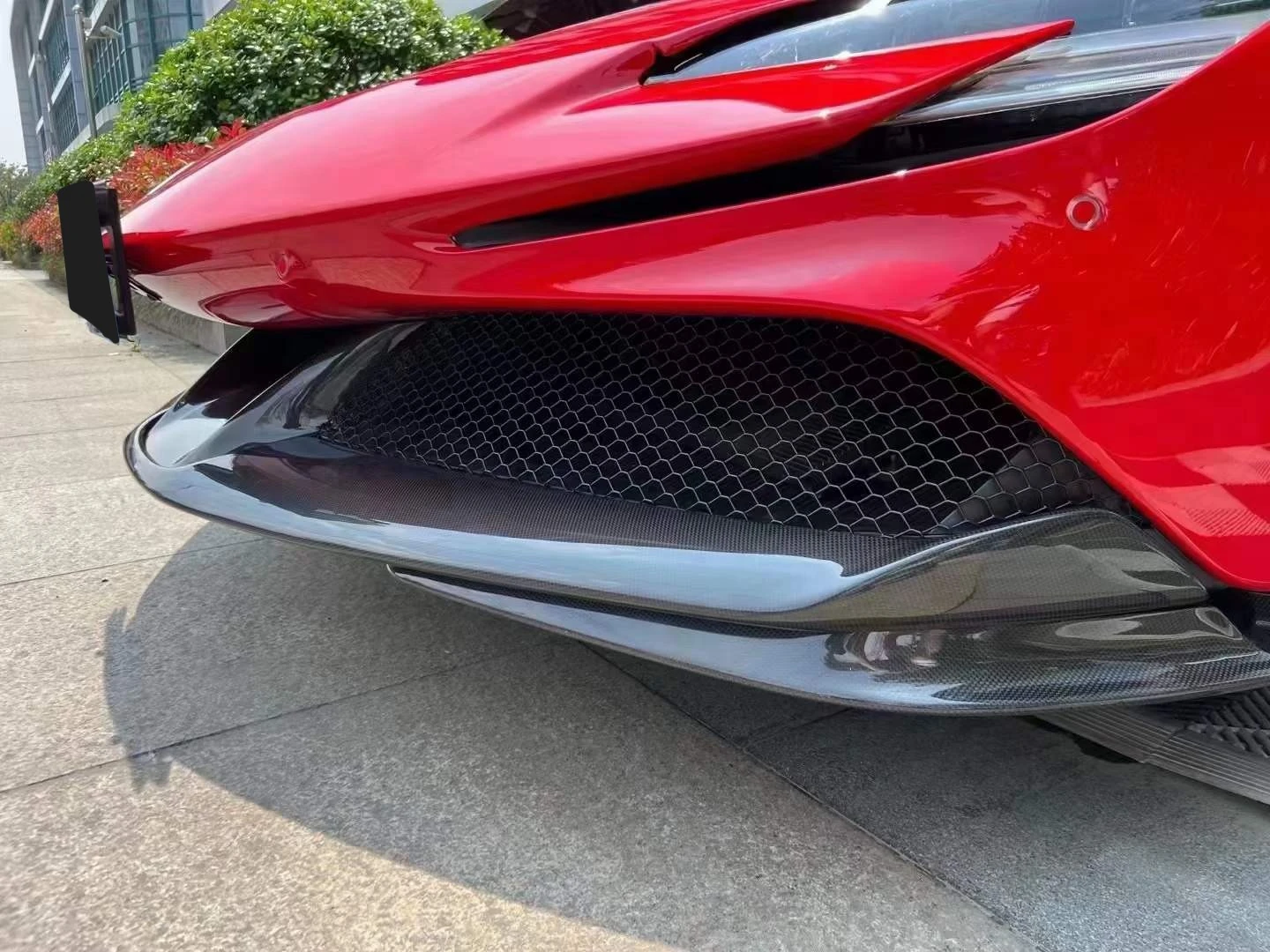 FERRARI SF90 Pre-Preg (Kuru) Karbon Fiber Ön Tampon Köşe Ek