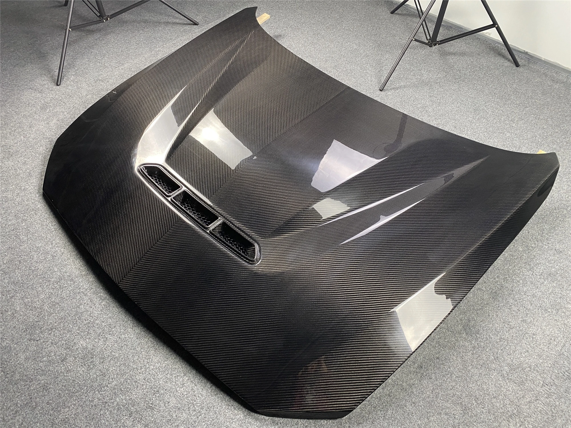 BMW M2 F87 Pre-Preg (Kuru) Karbon Fiber CS Hava Kanallı Kaput