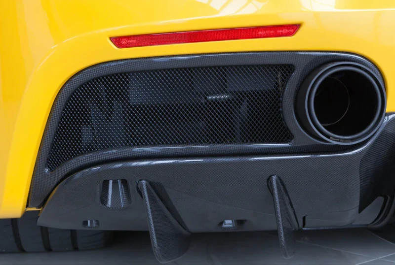 FERRARI 488 GTB/SPIDER Pre-Preg (Kuru) Karbon Fiber CP Egzoz Çerçeve