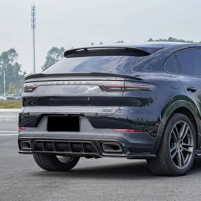 PORSCHE CAYENNE Dry Carbon Fiber Rear Diffuser
