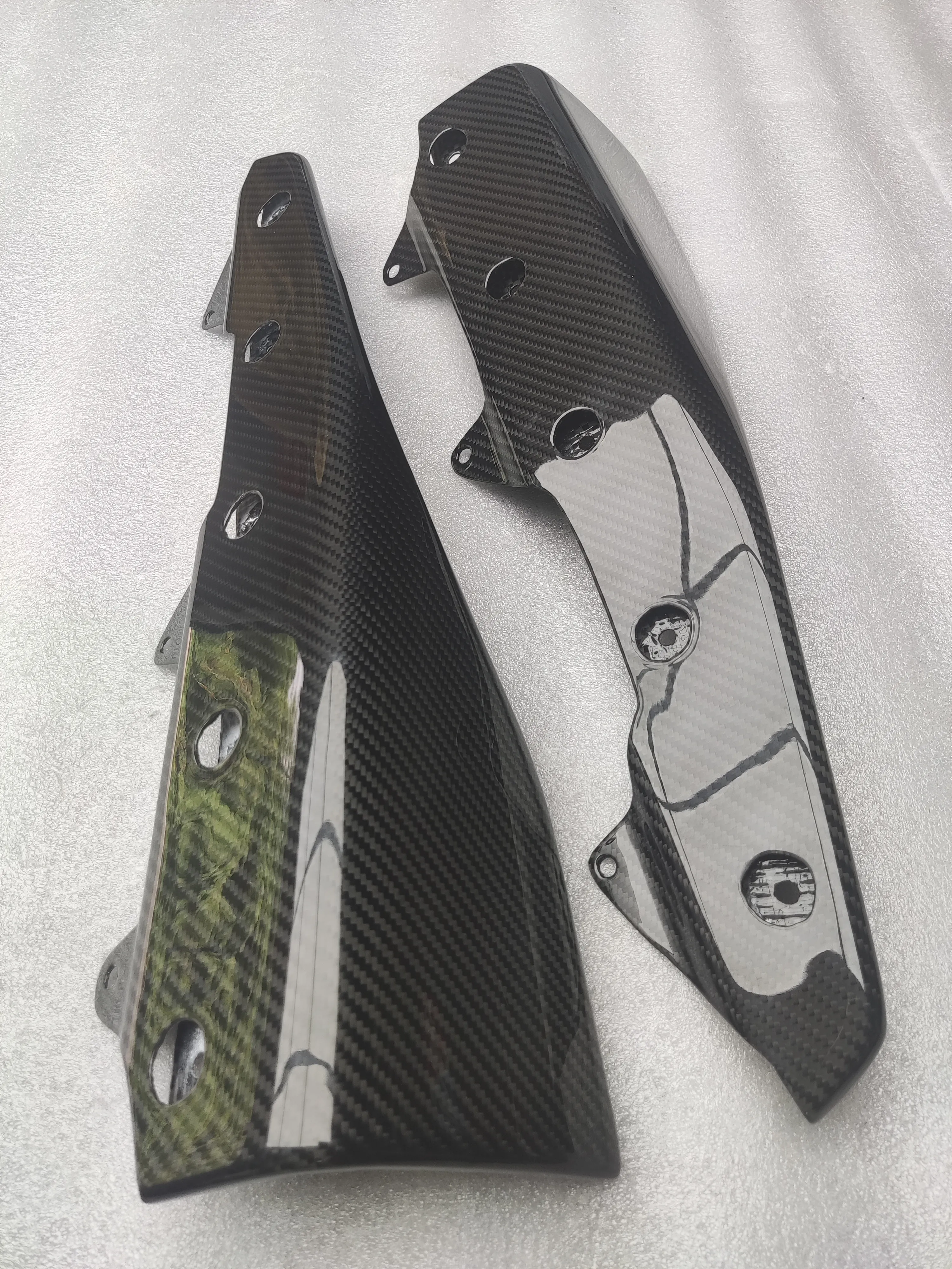 BMW M2 F87 Pre-Preg (Kuru) Karbon Fiber Yan Marşpiyel Ek