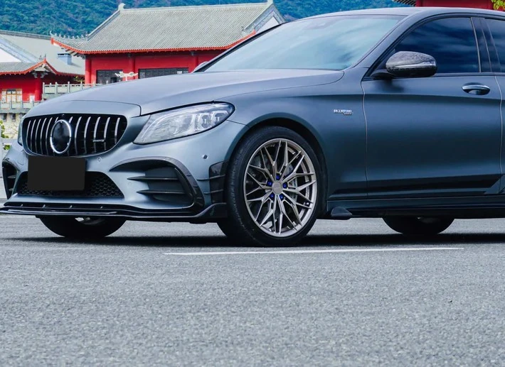 MERCEDES-BENZ AMG W205 Pre-Preg (Kuru) Karbon Fiber Ön Hava Yüzgeci