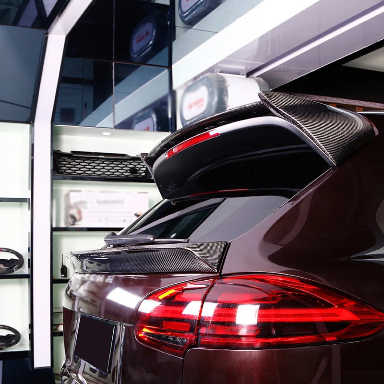 PORSCHE CAYENNE Pre-Preg (Kuru) Karbon Fiber Spoiler